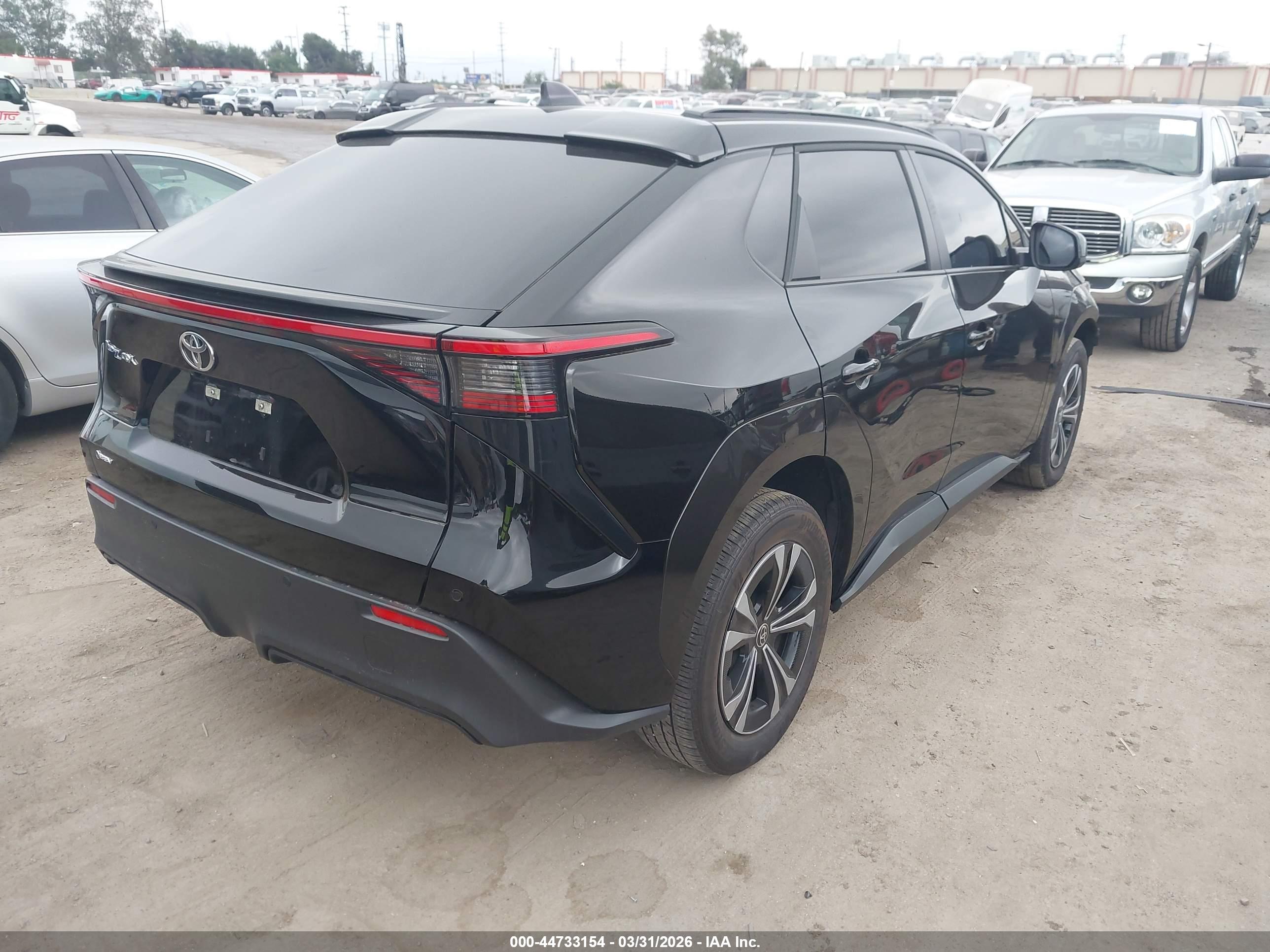 TOYOTA BZ4X image 4