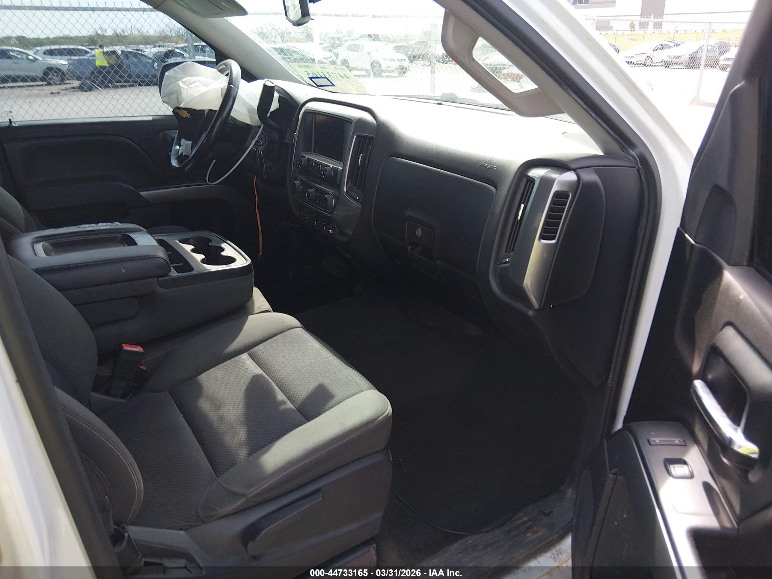 CHEVROLET SILVERADO image 5
