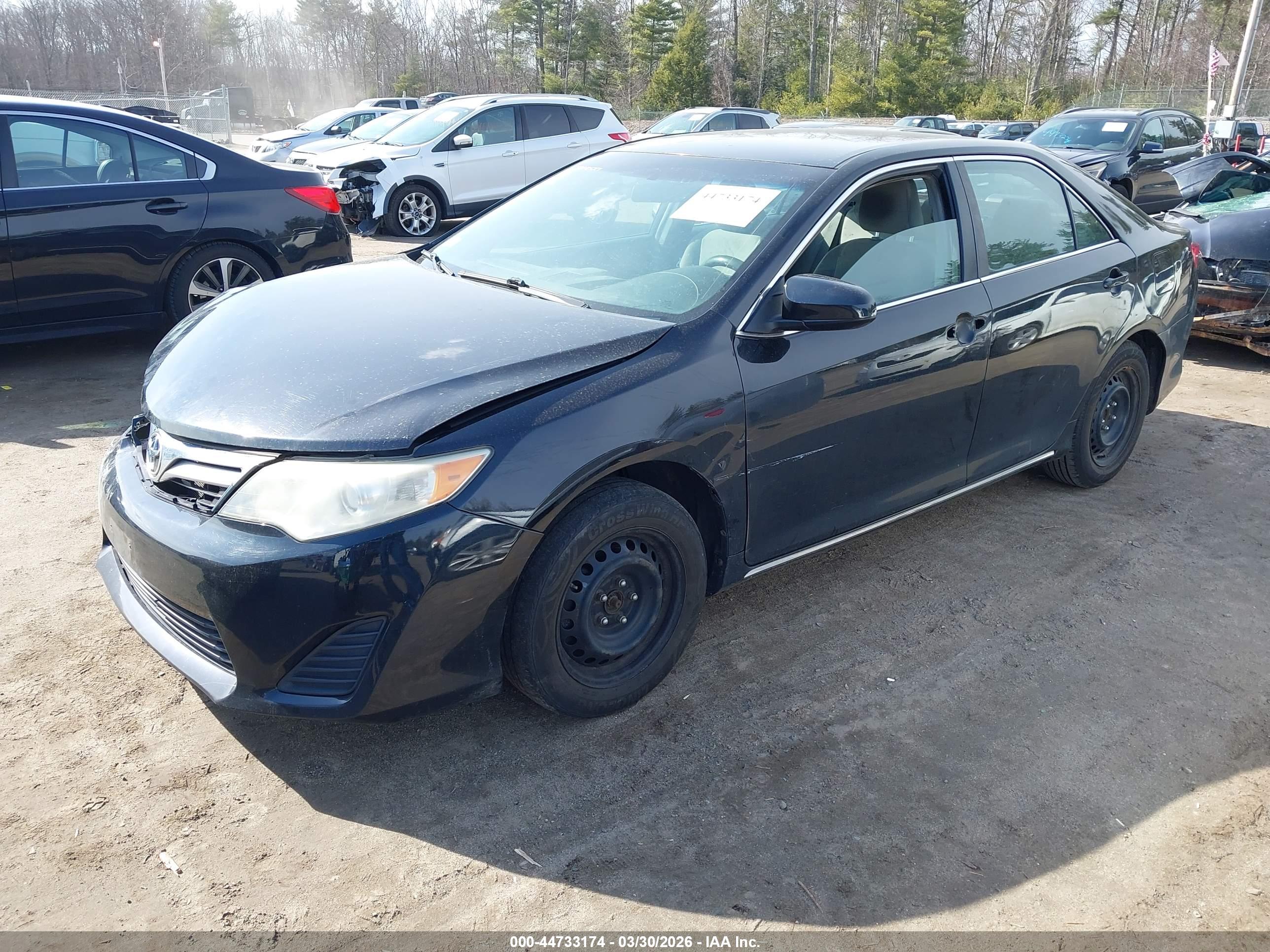 TOYOTA CAMRY image 2