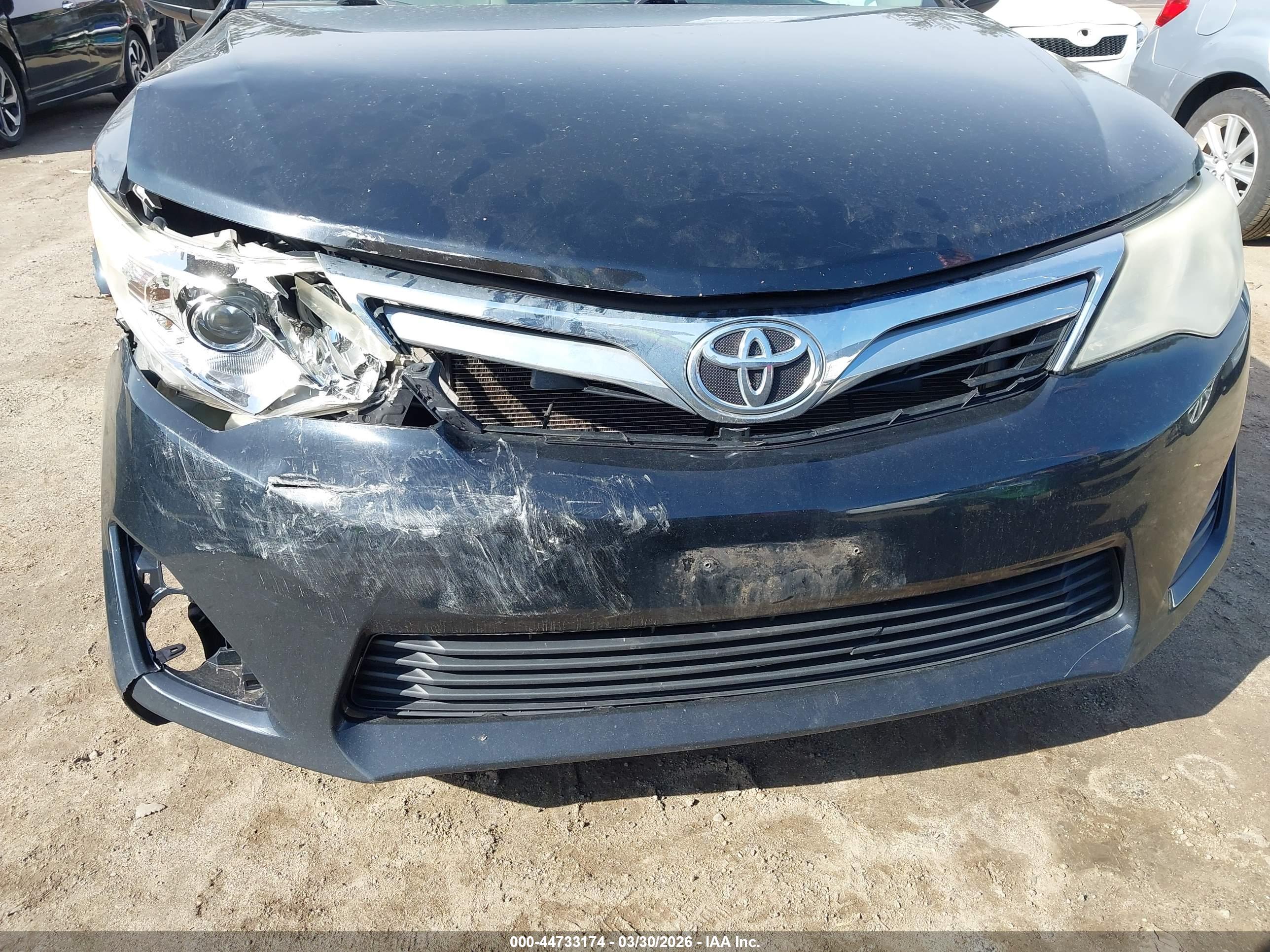 TOYOTA CAMRY image 6