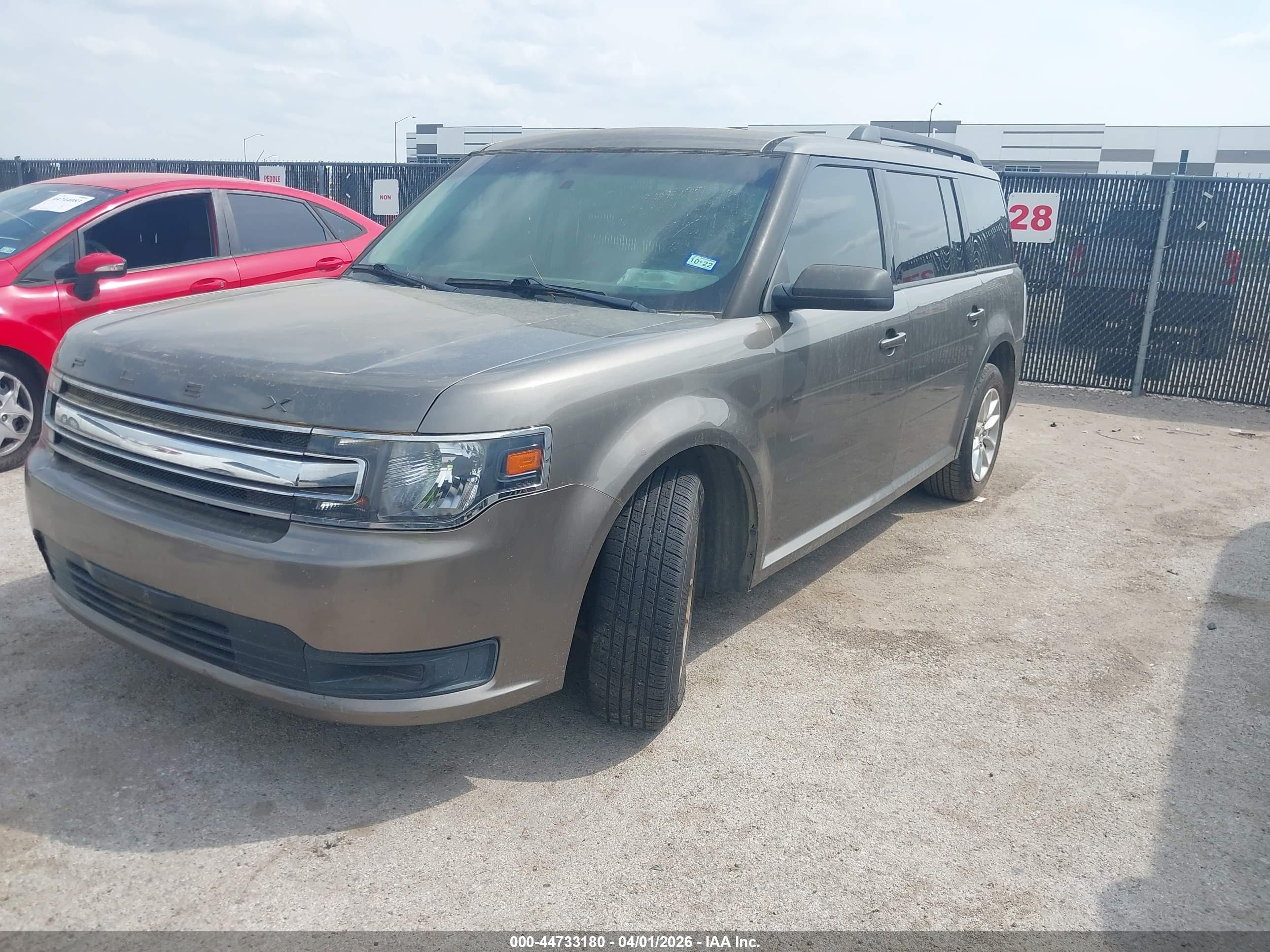 FORD FLEX image 2