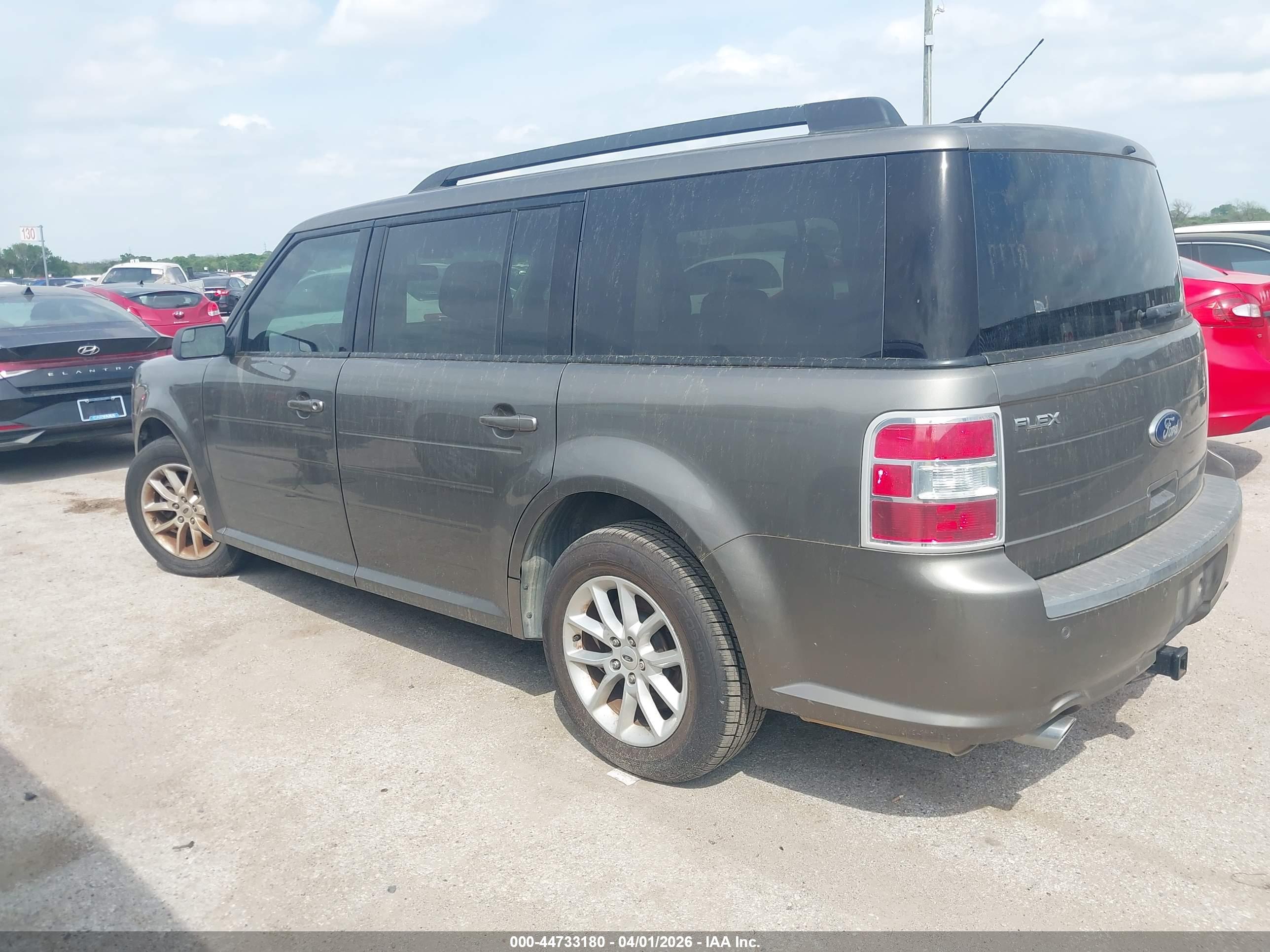 FORD FLEX image 3