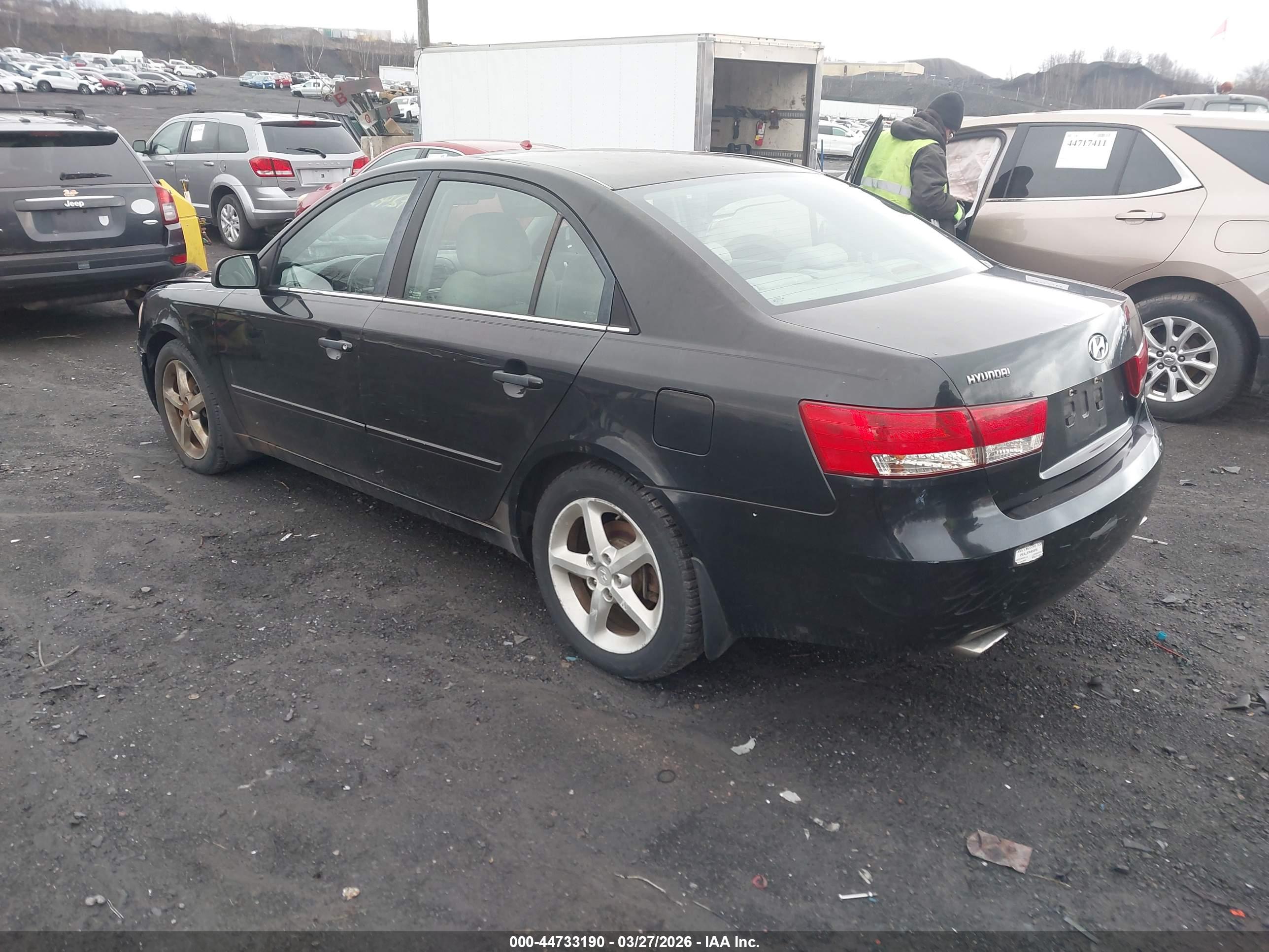 HYUNDAI SONATA image 3