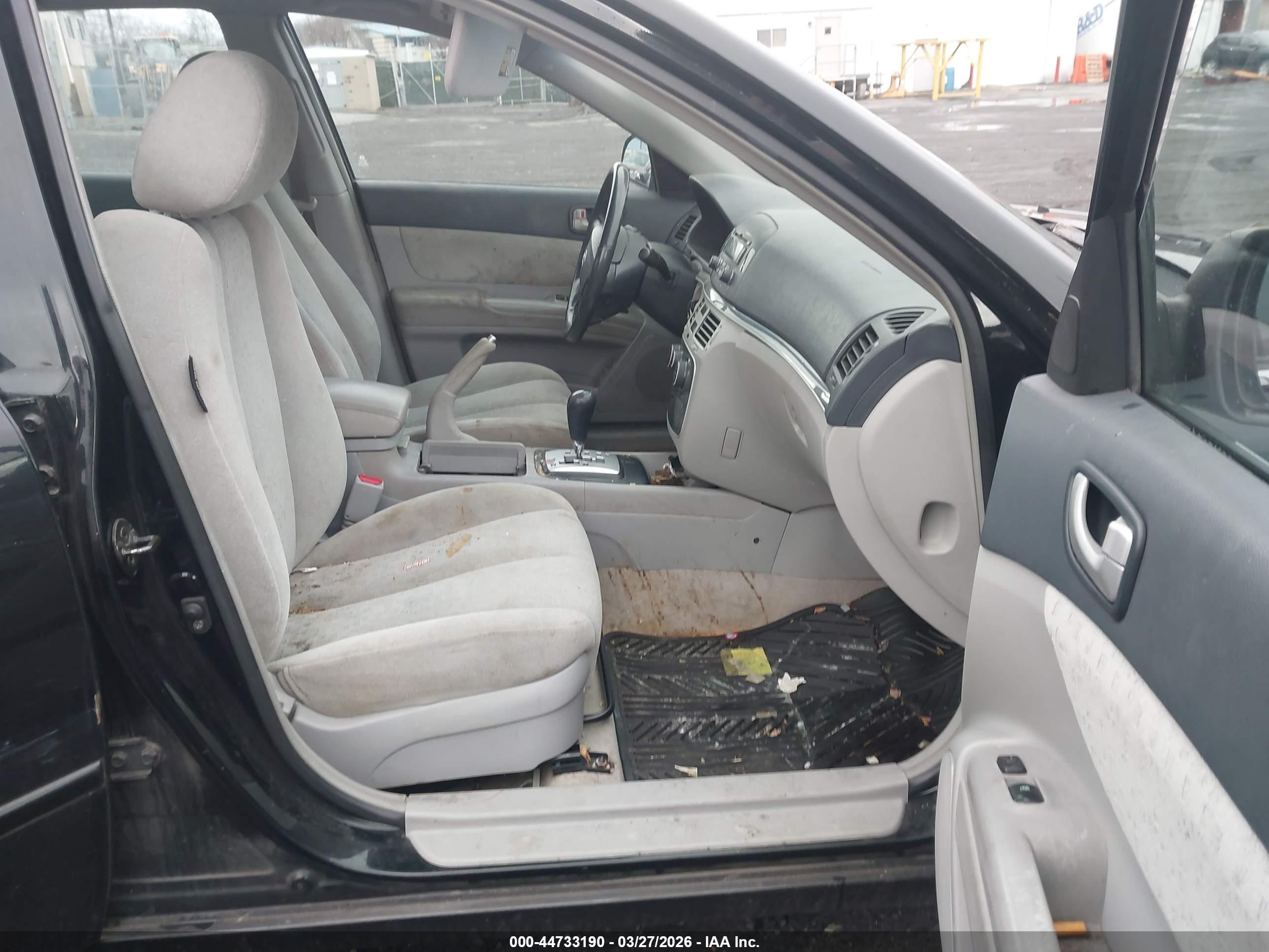 HYUNDAI SONATA image 5