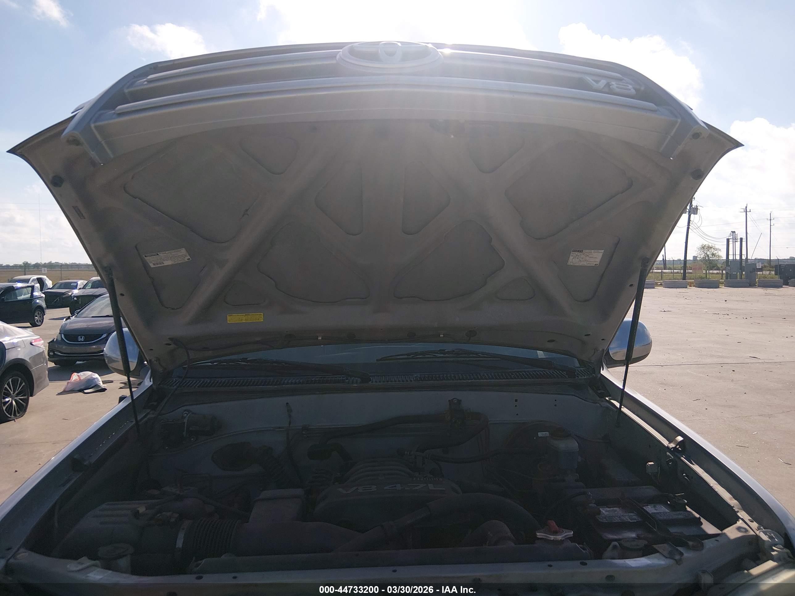 TOYOTA TUNDRA image 10