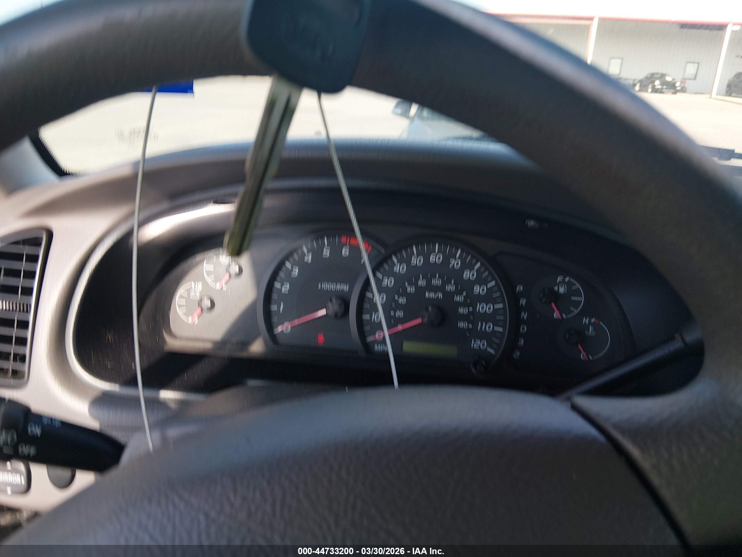 TOYOTA TUNDRA image 11