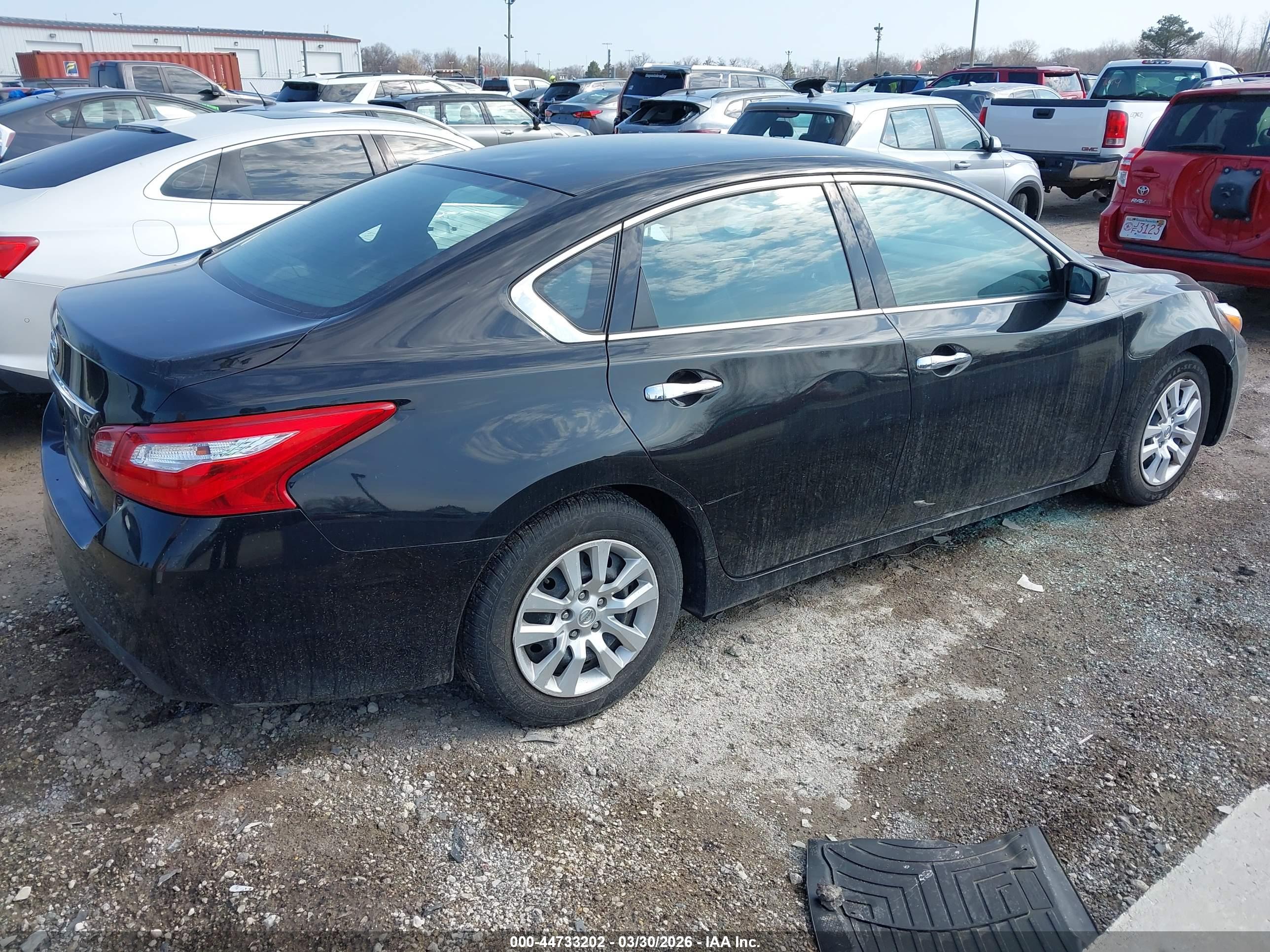 NISSAN ALTIMA image 4