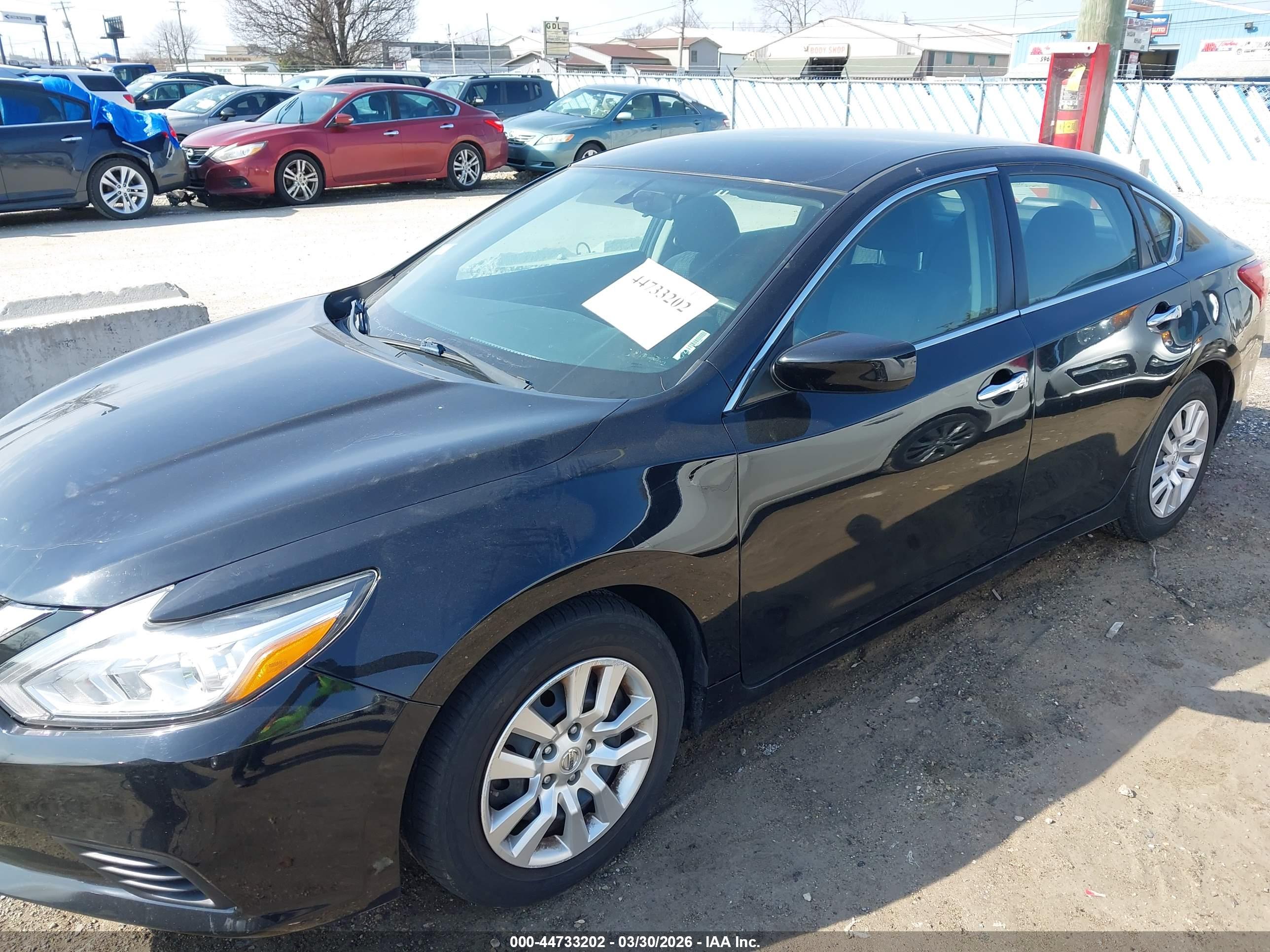 NISSAN ALTIMA image 6