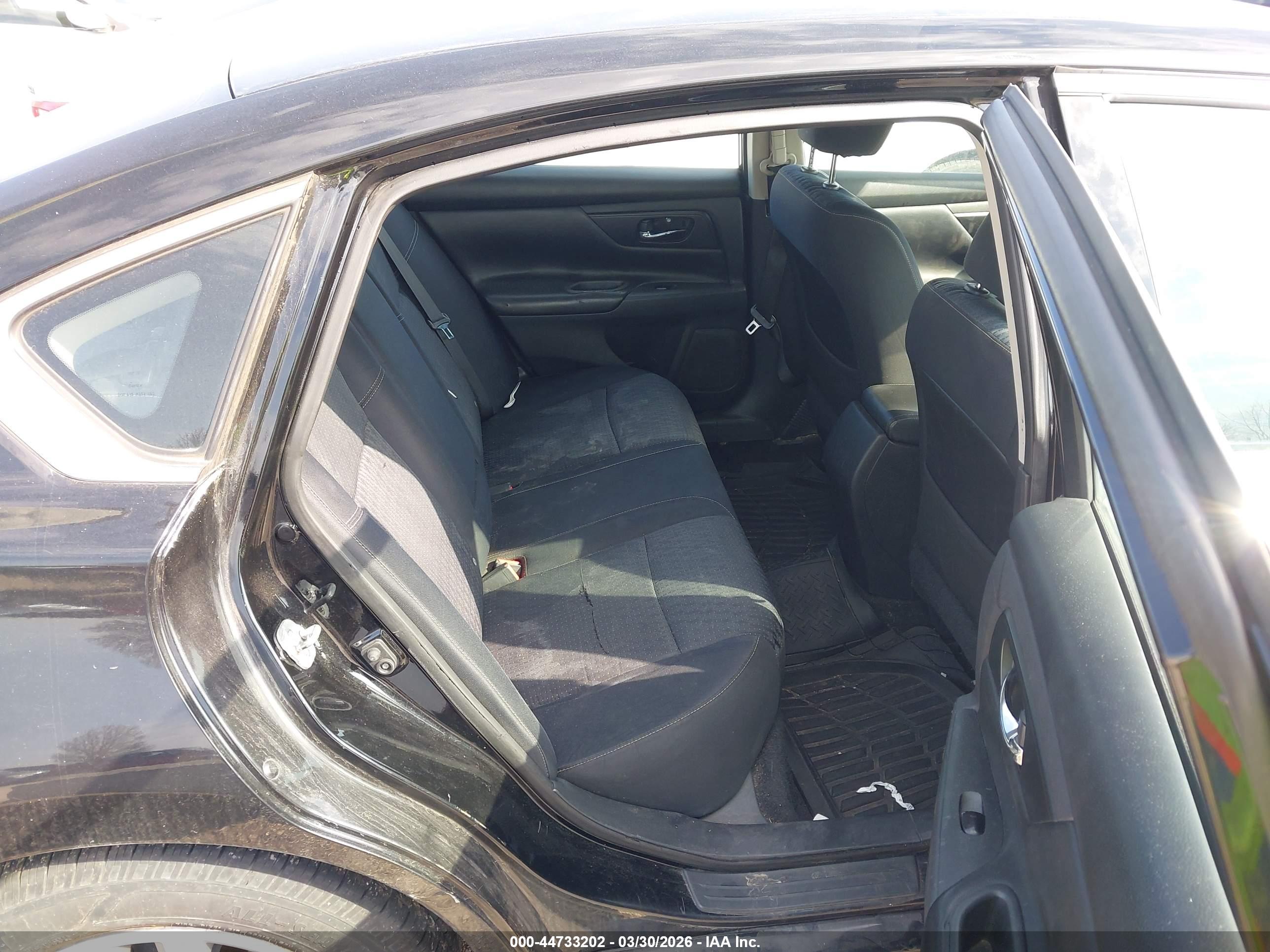 NISSAN ALTIMA image 8