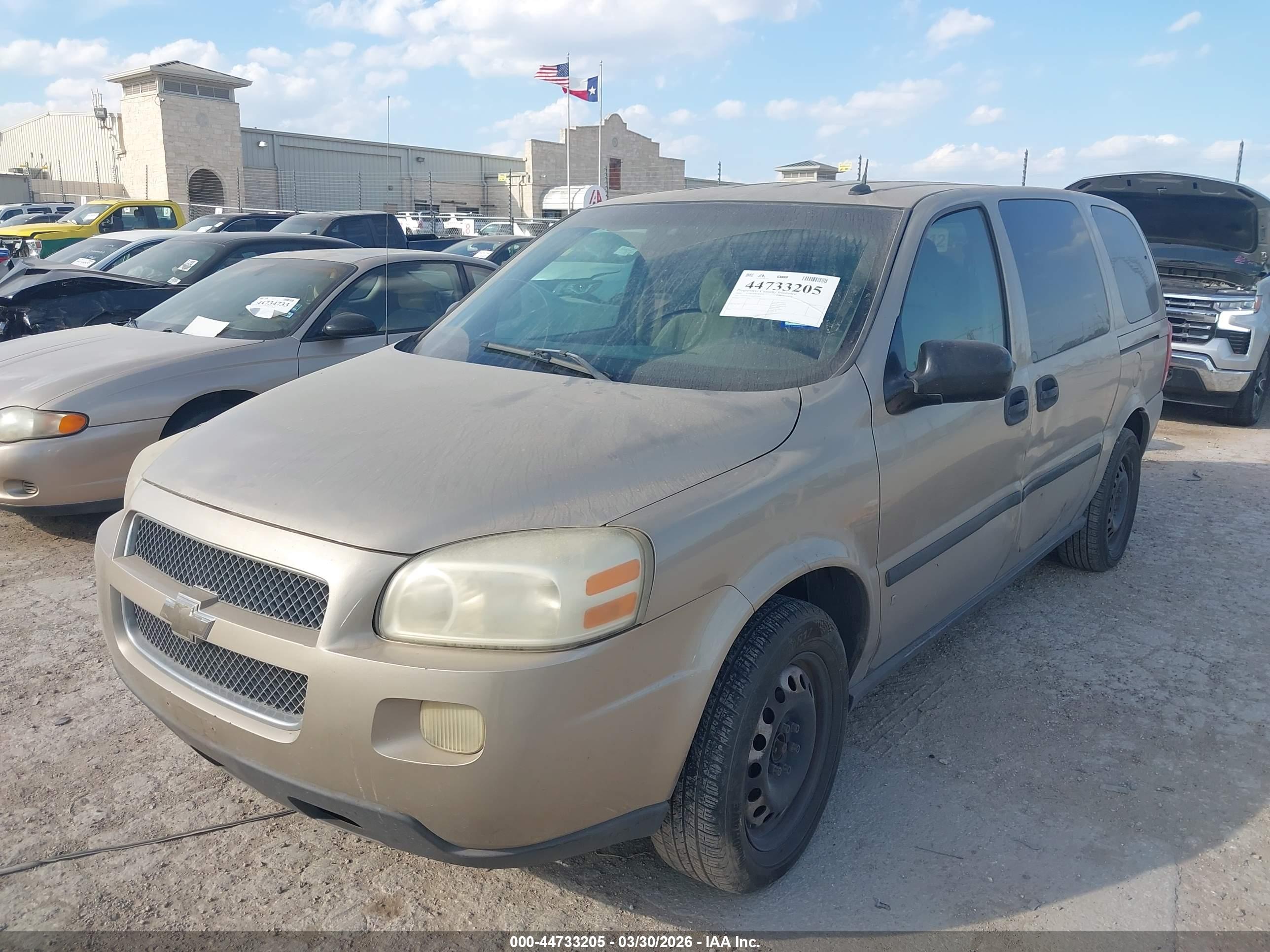 CHEVROLET UPLANDER image 6
