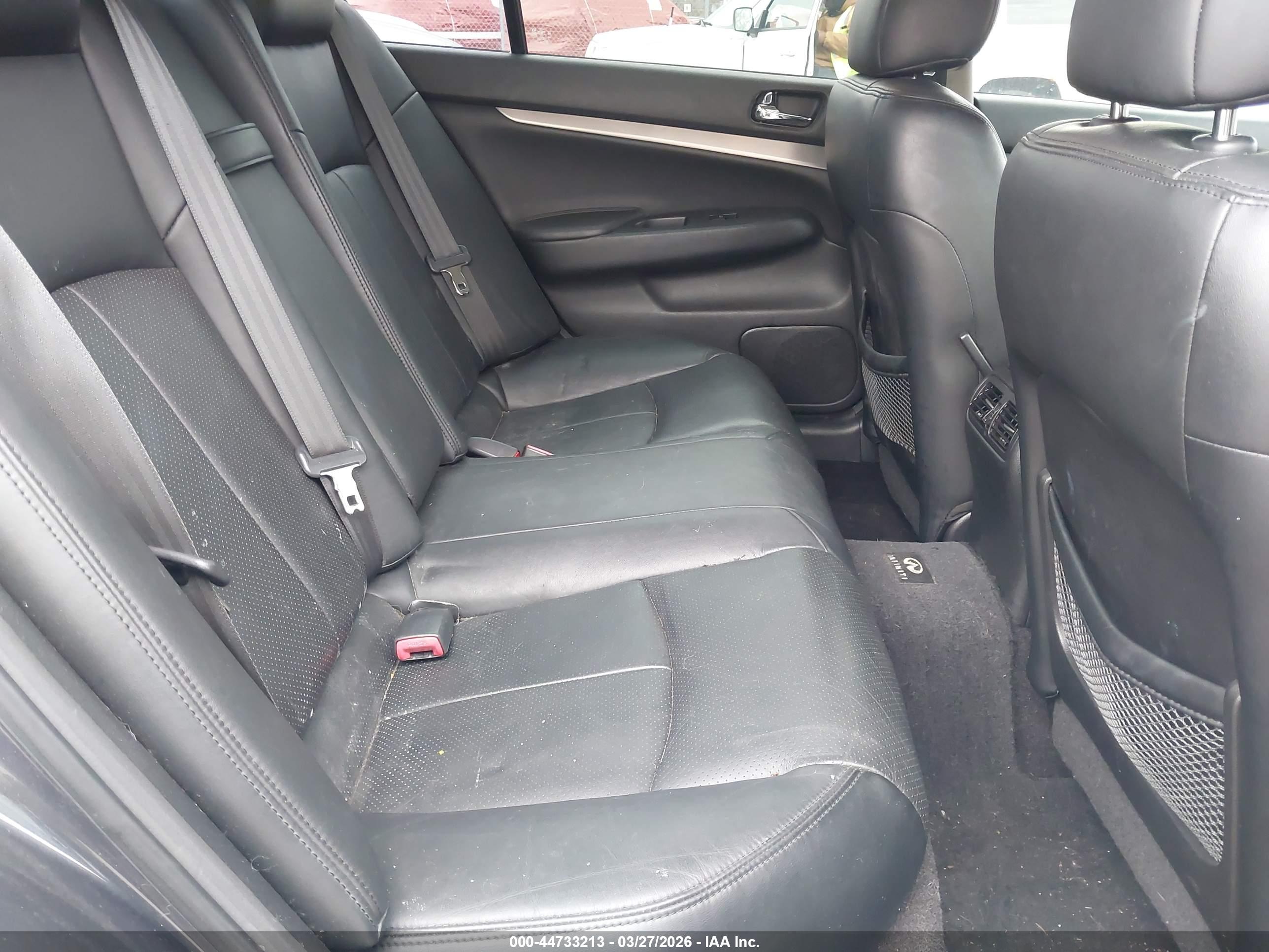 INFINITI G37X image 8