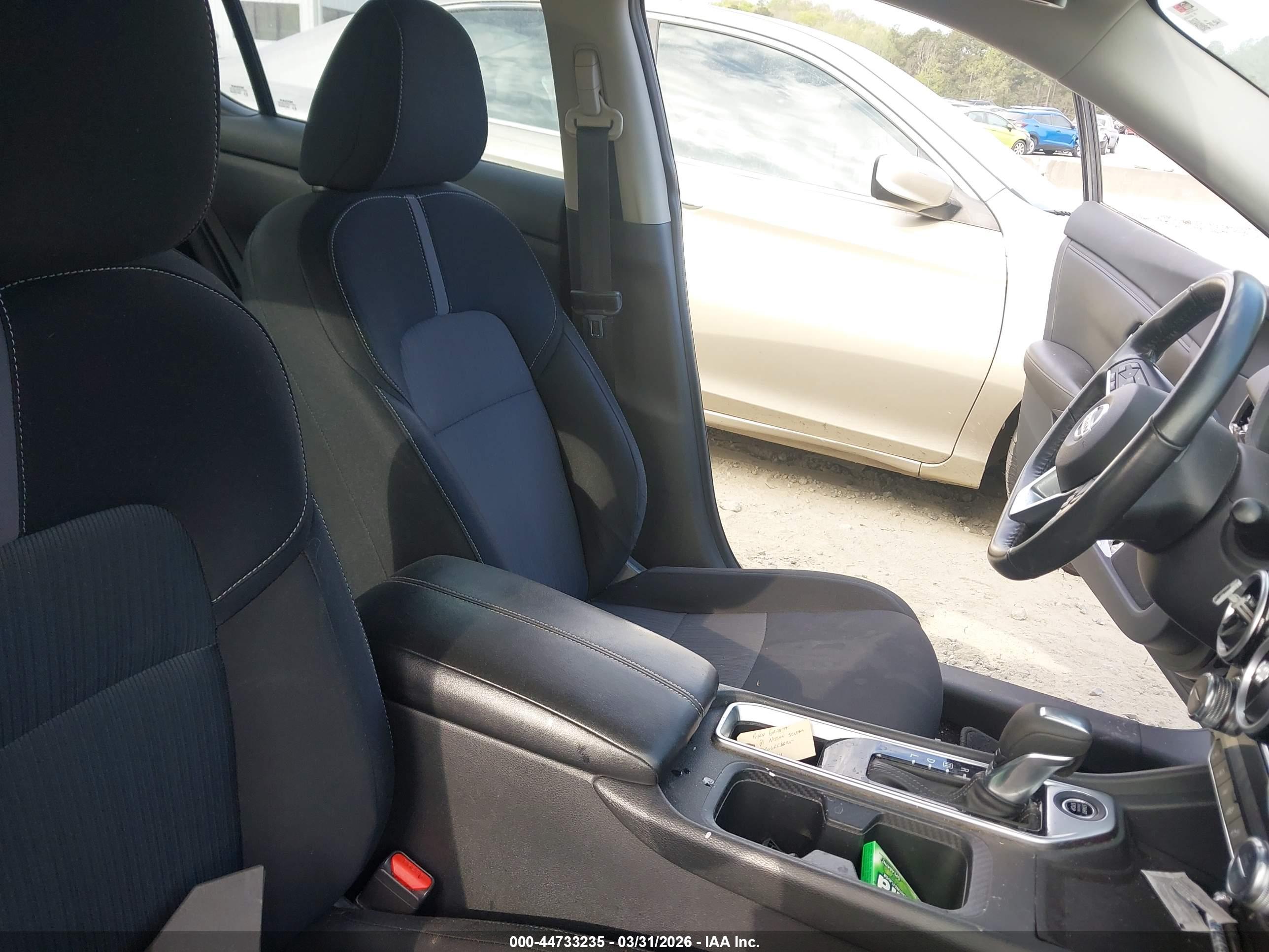NISSAN SENTRA image 5