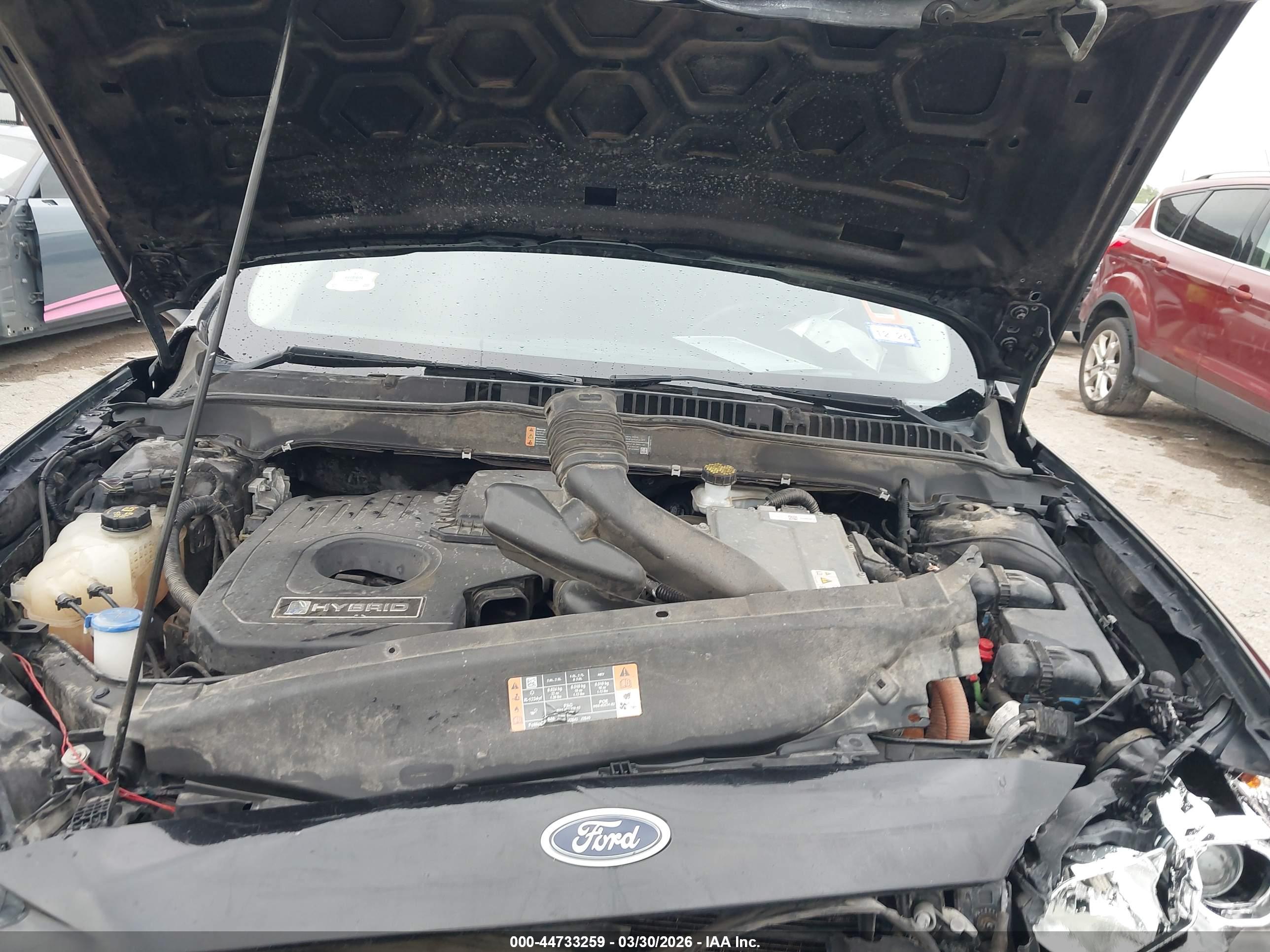 FORD FUSION image 10