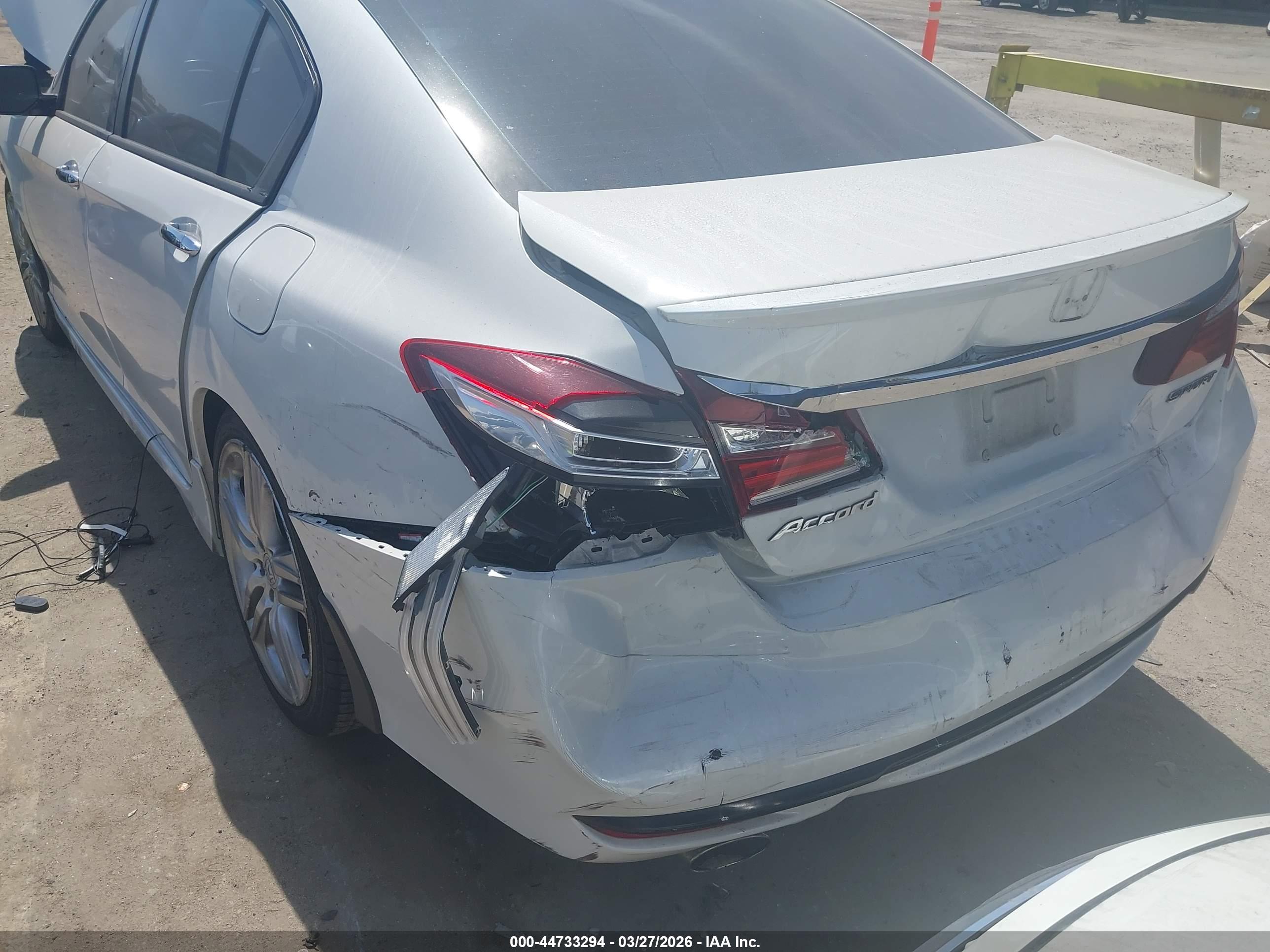 HONDA ACCORD image 6