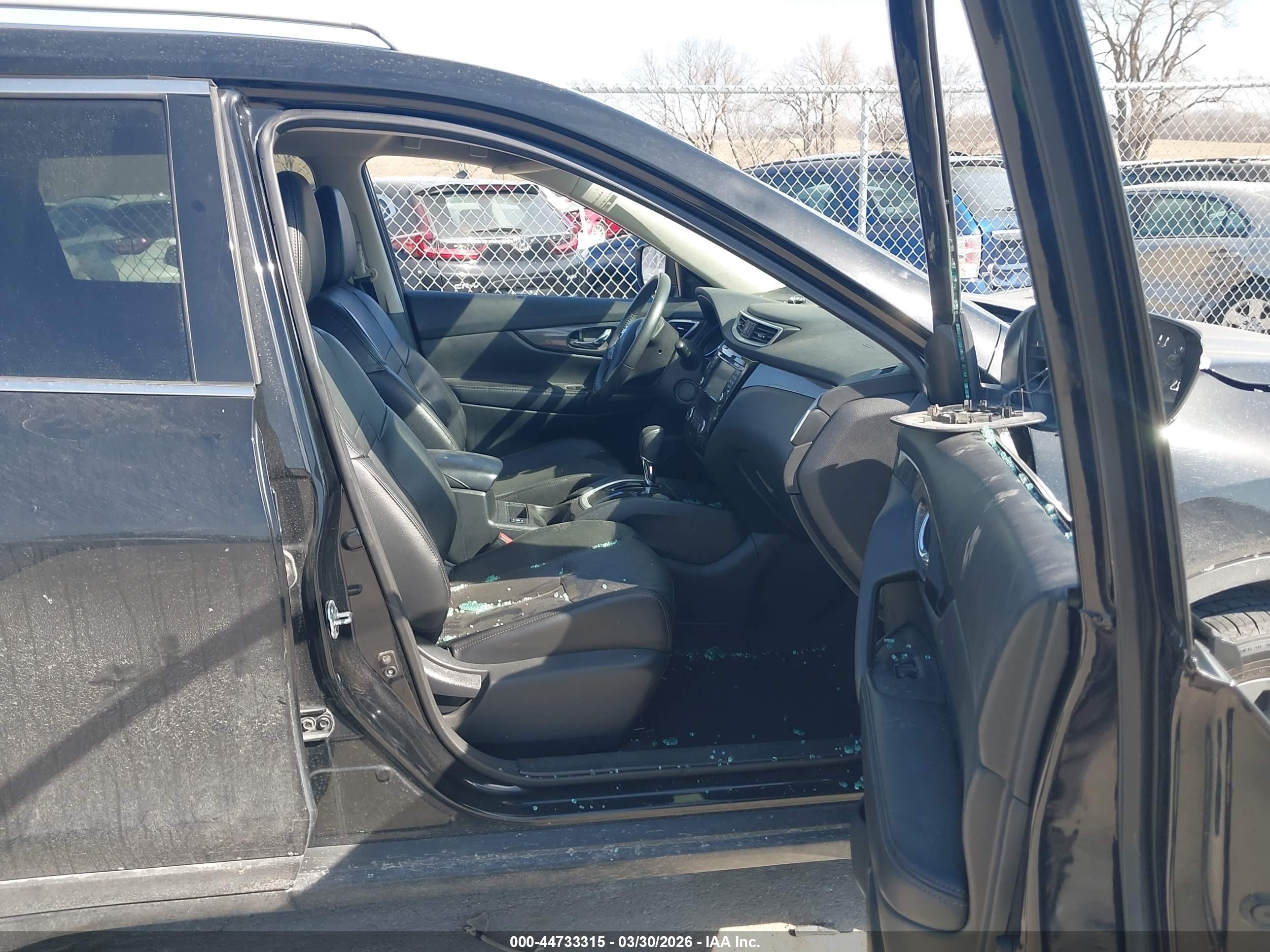 NISSAN ROGUE image 5