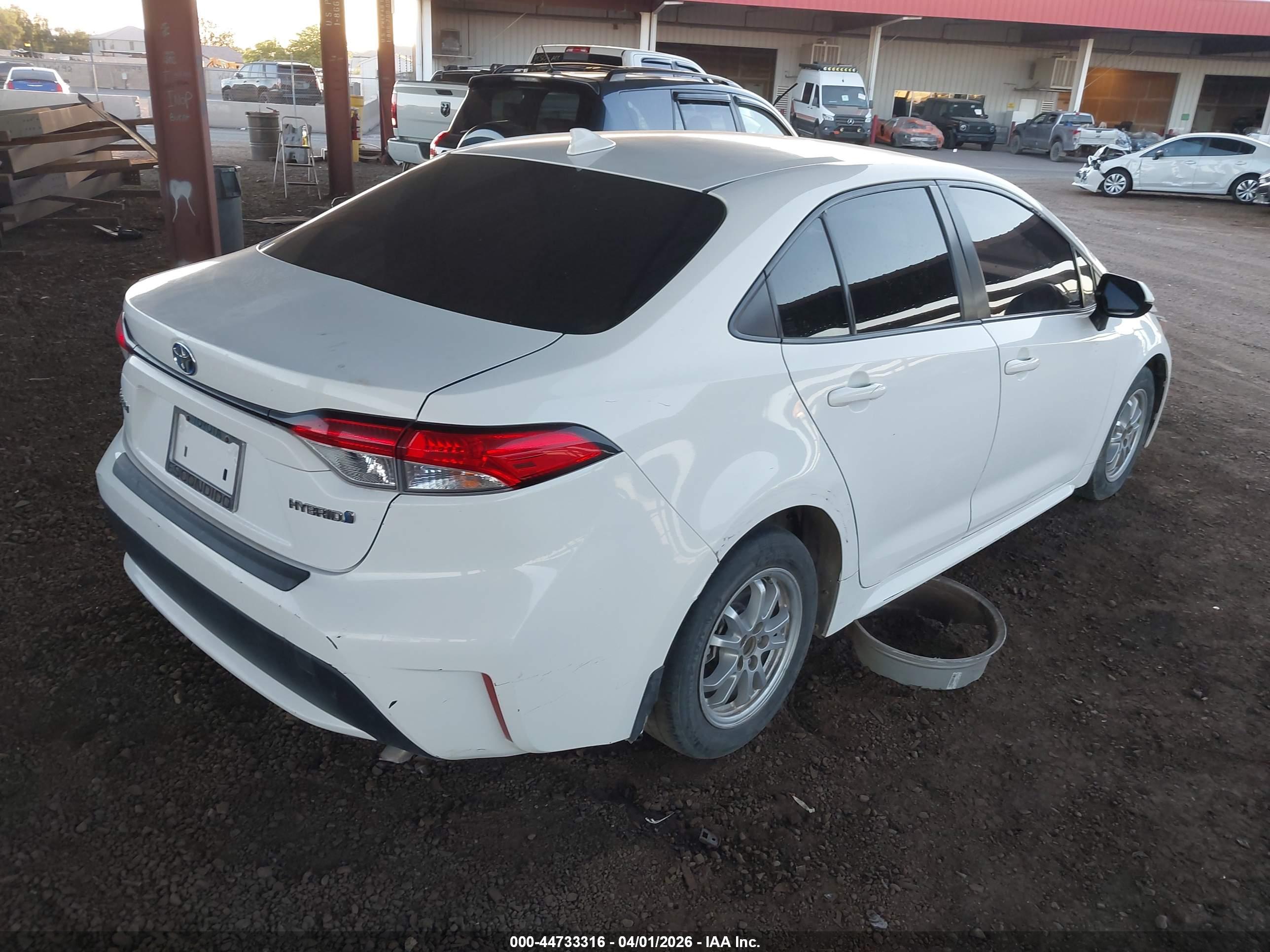 TOYOTA COROLLA image 4