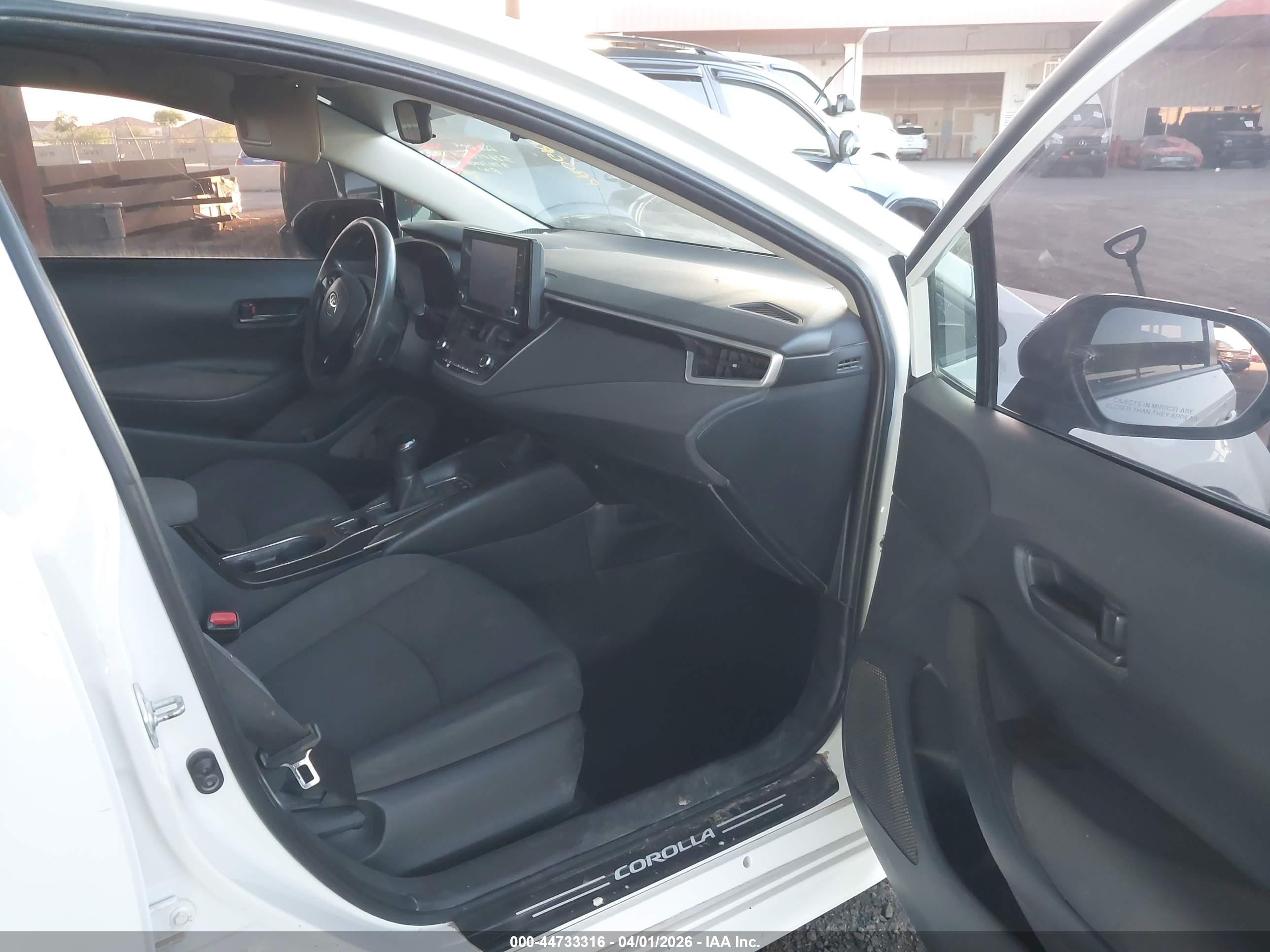 TOYOTA COROLLA image 5