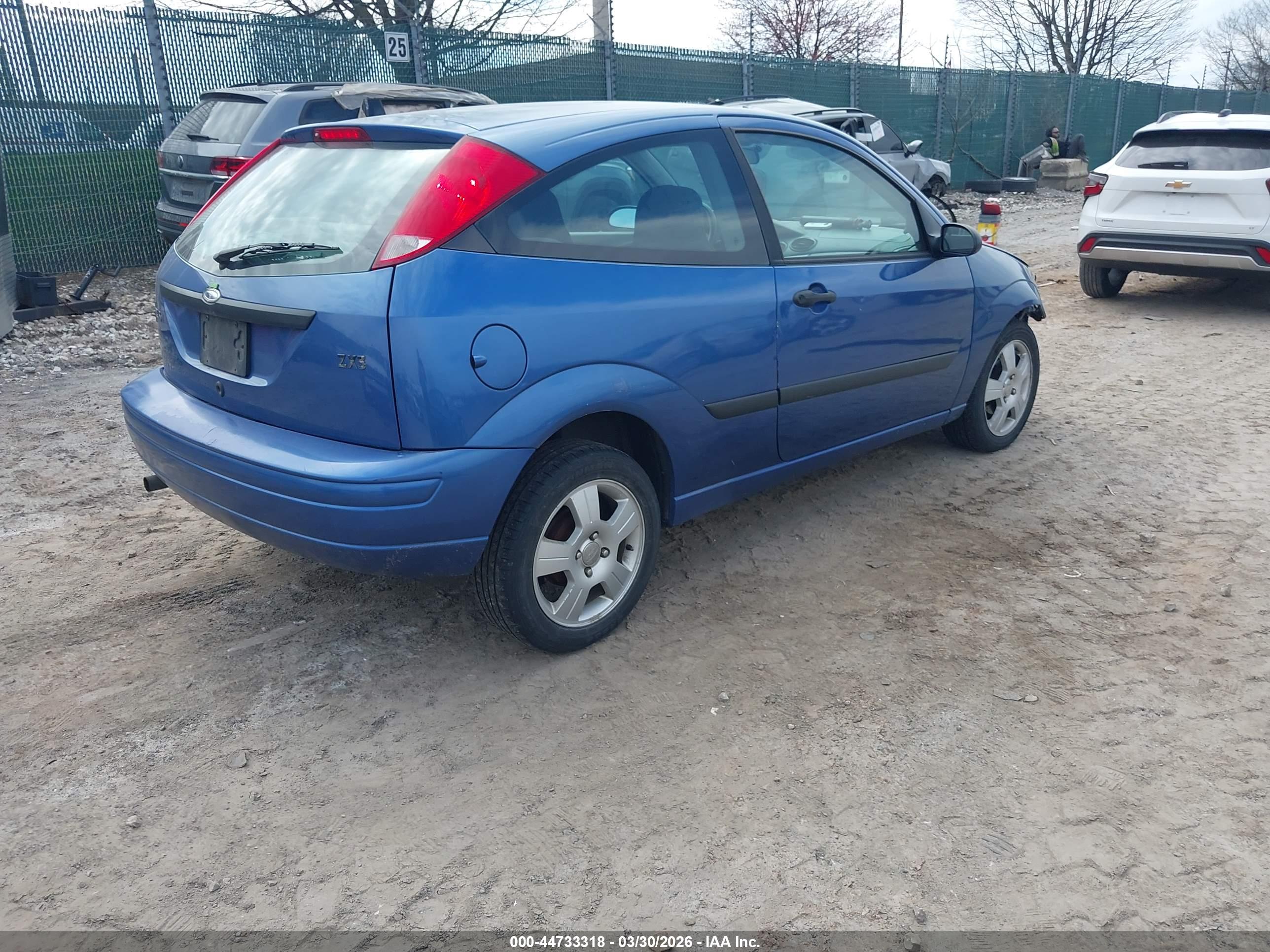 FORD FOCUS image 4