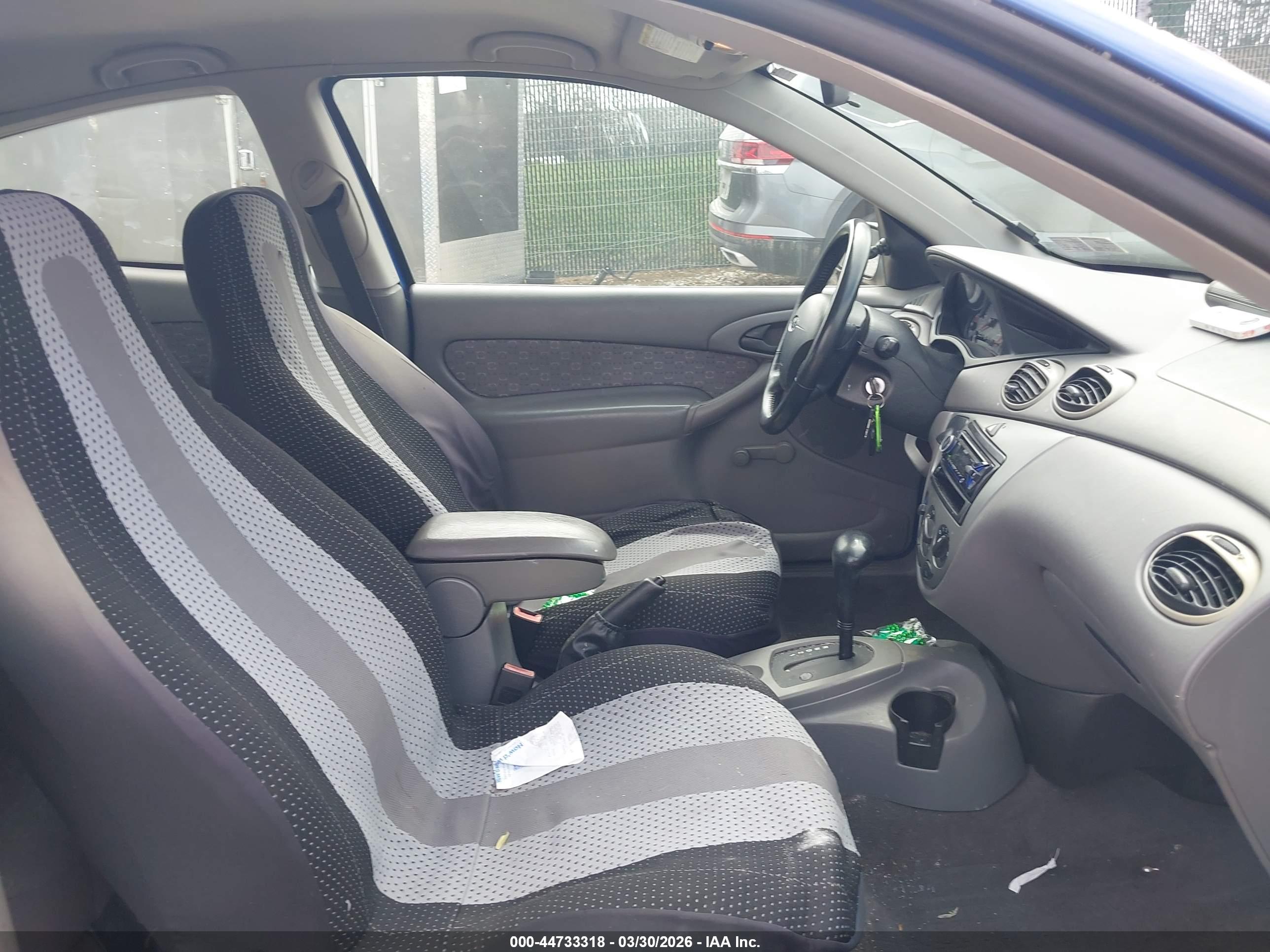 FORD FOCUS image 5