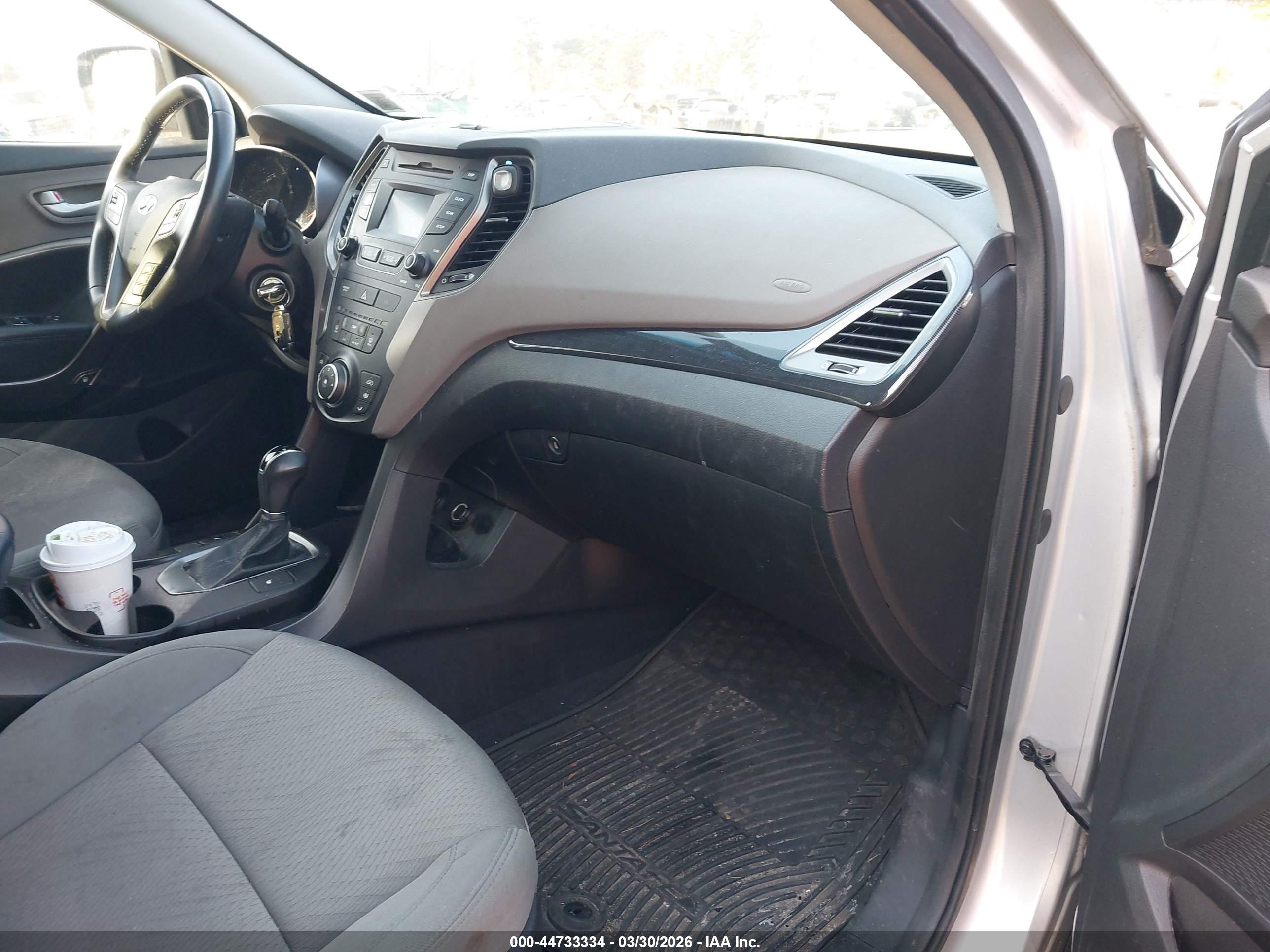 HYUNDAI SANTA image 5