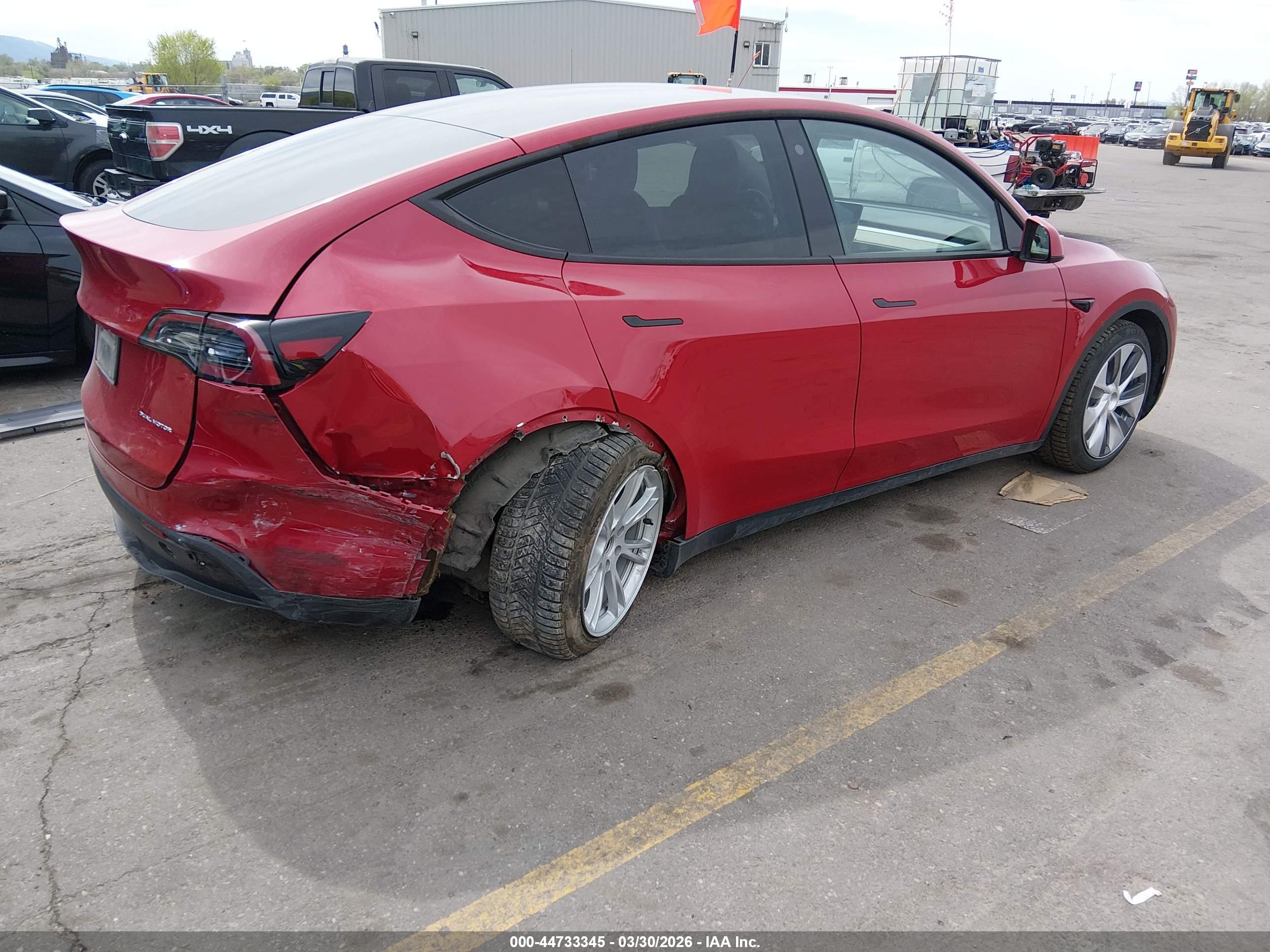TESLA MODEL image 4