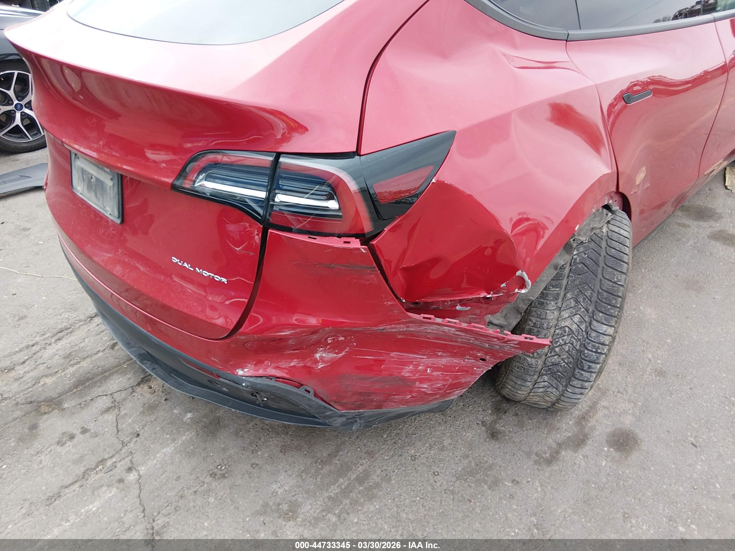 TESLA MODEL image 6