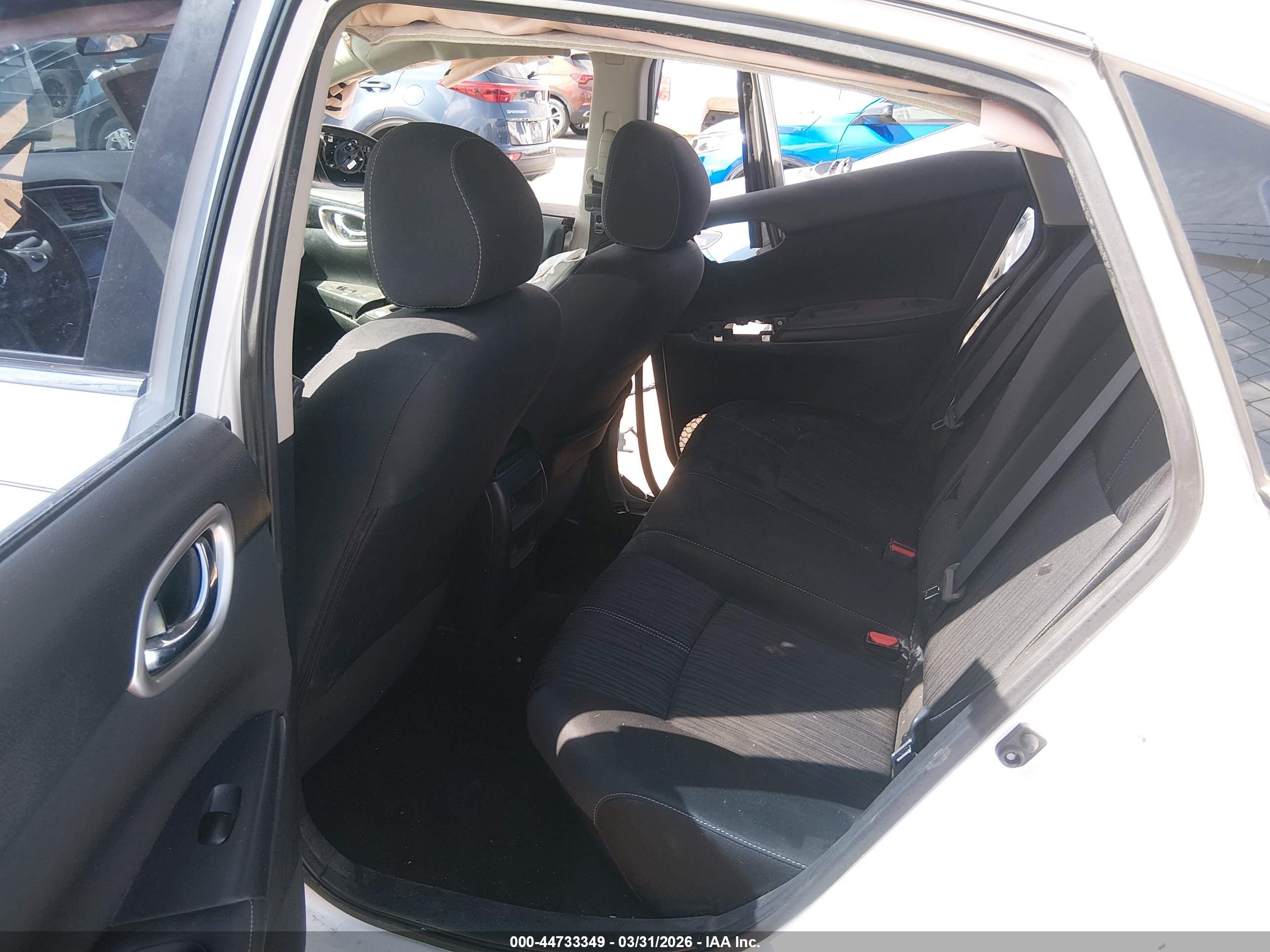NISSAN SENTRA image 8