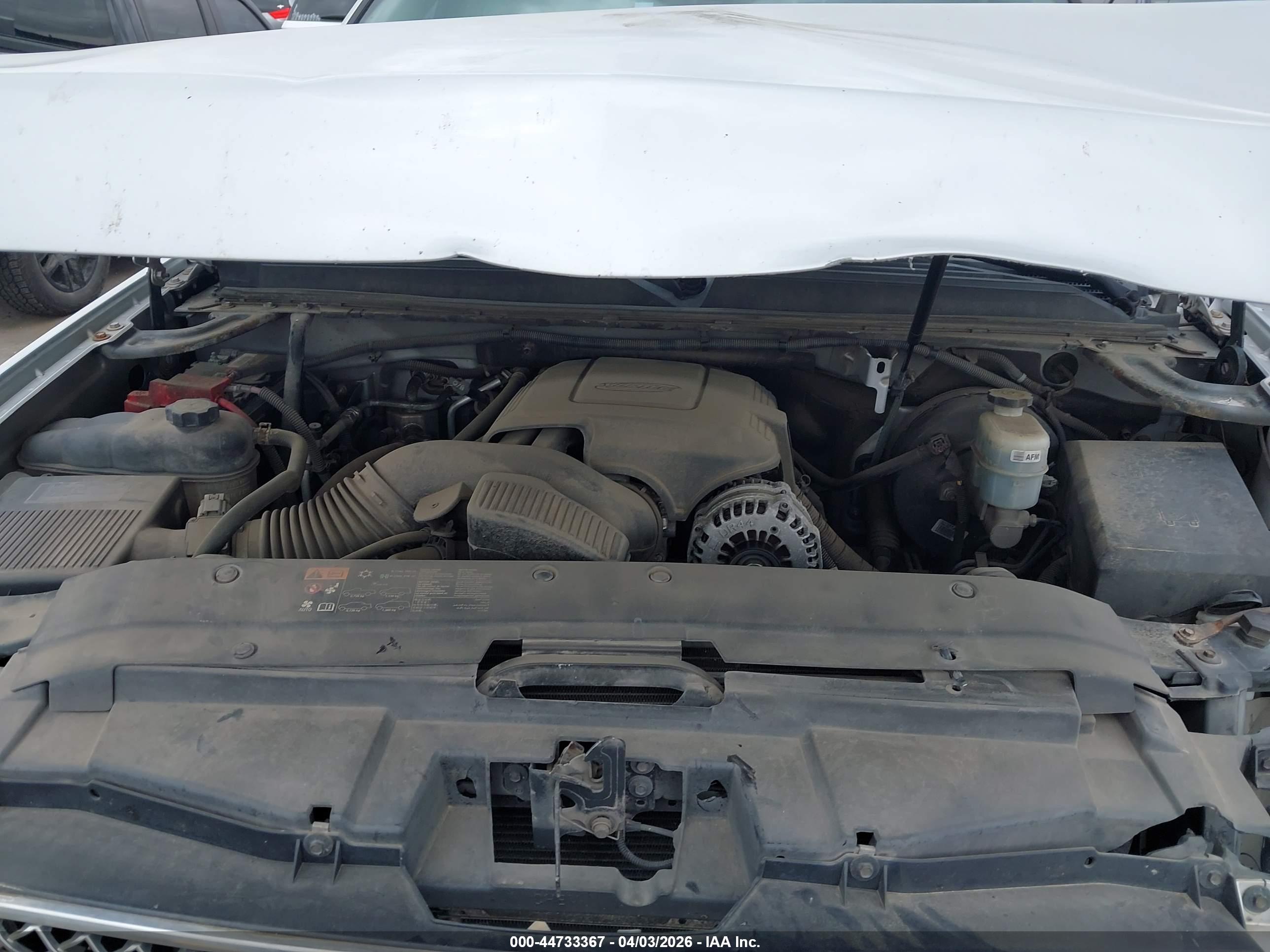 CHEVROLET SUBURBAN image 10