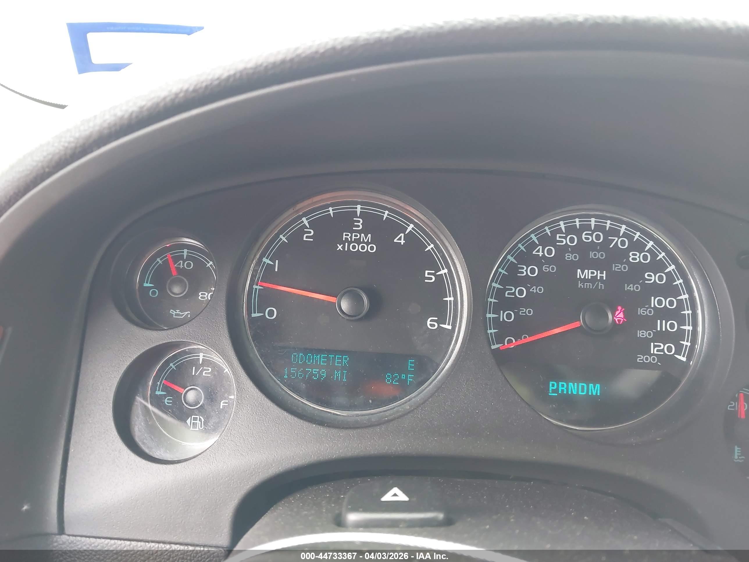 CHEVROLET SUBURBAN image 7