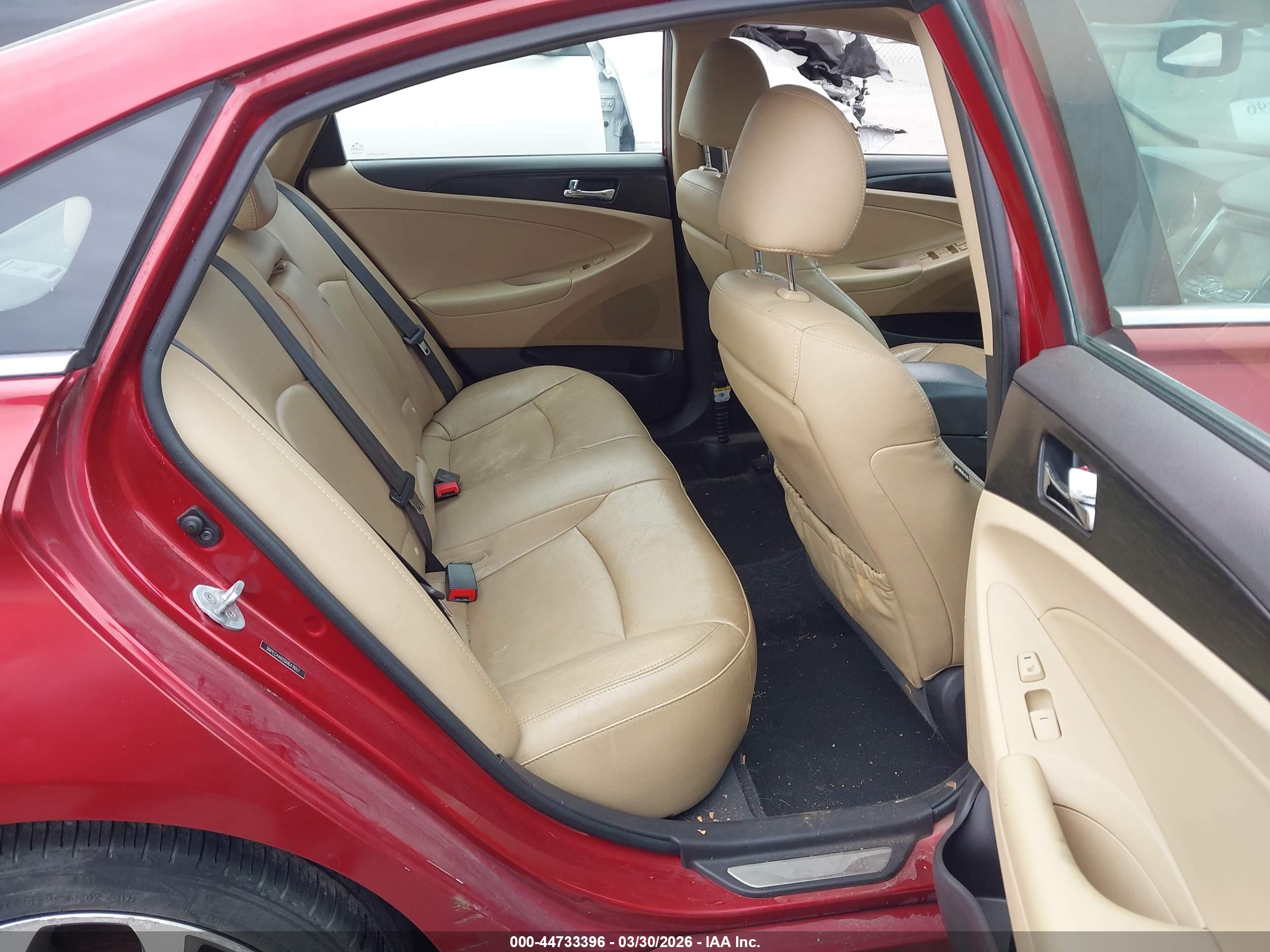 HYUNDAI SONATA image 8