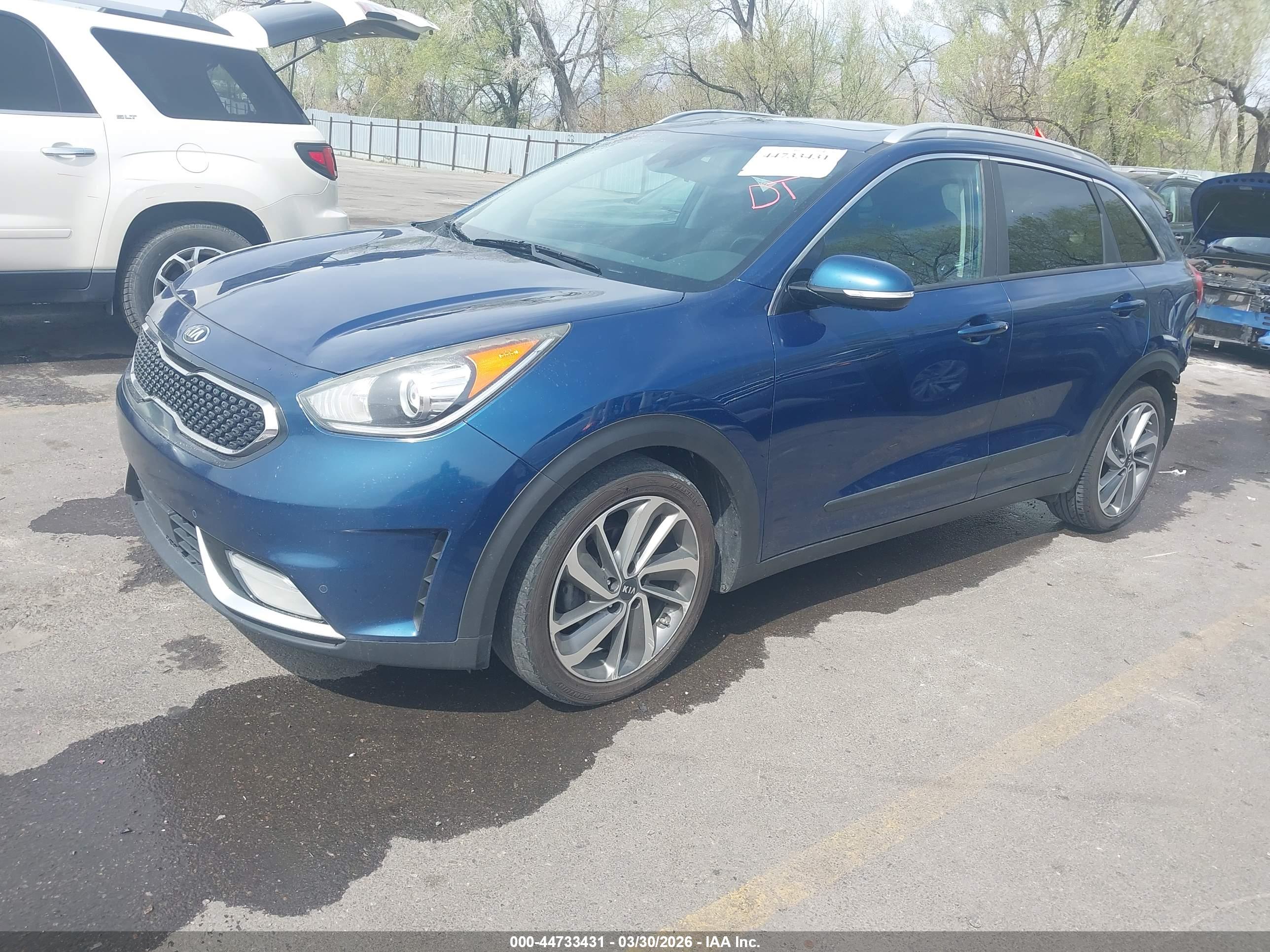 KIA NIRO image 2