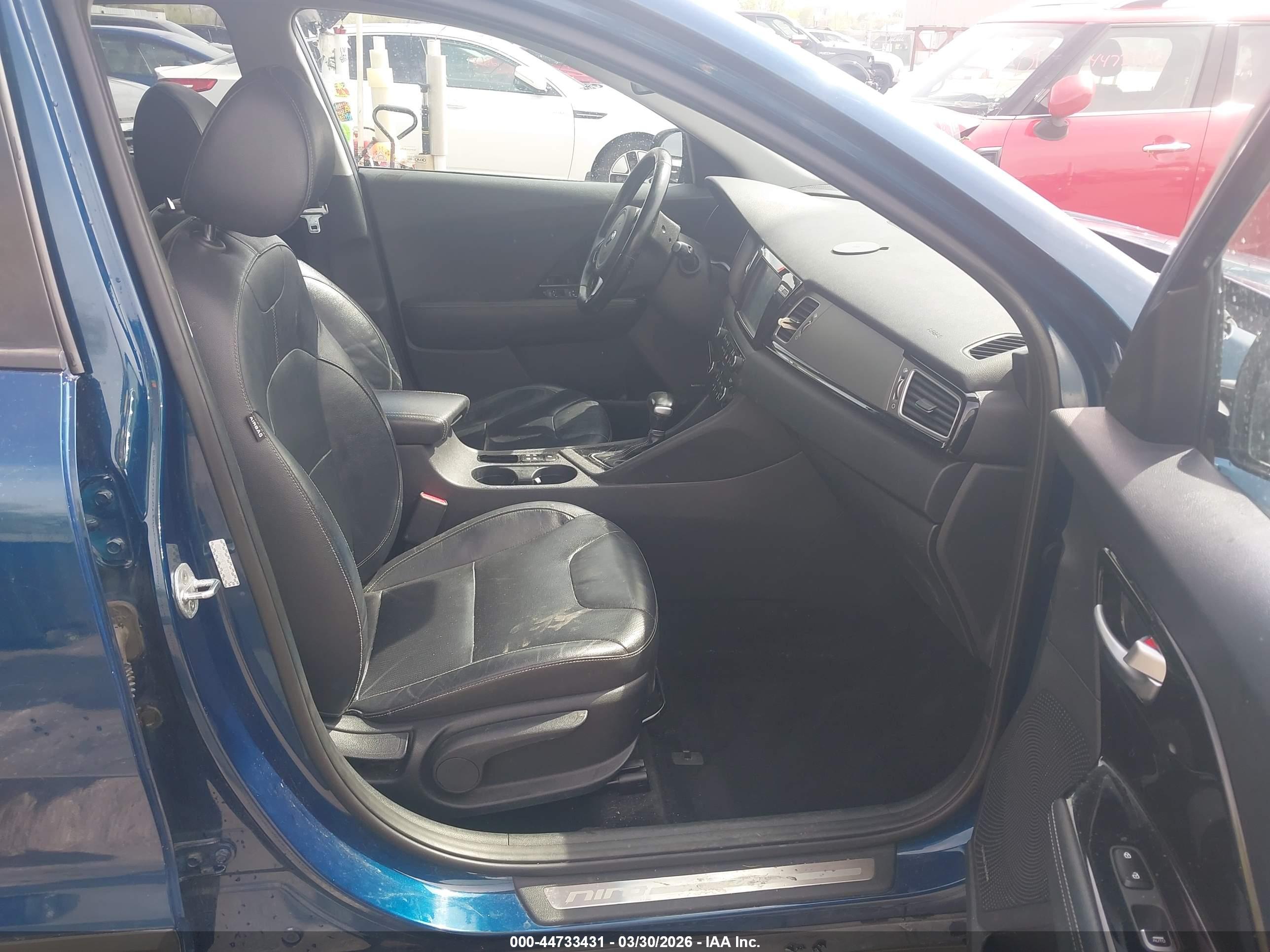 KIA NIRO image 5