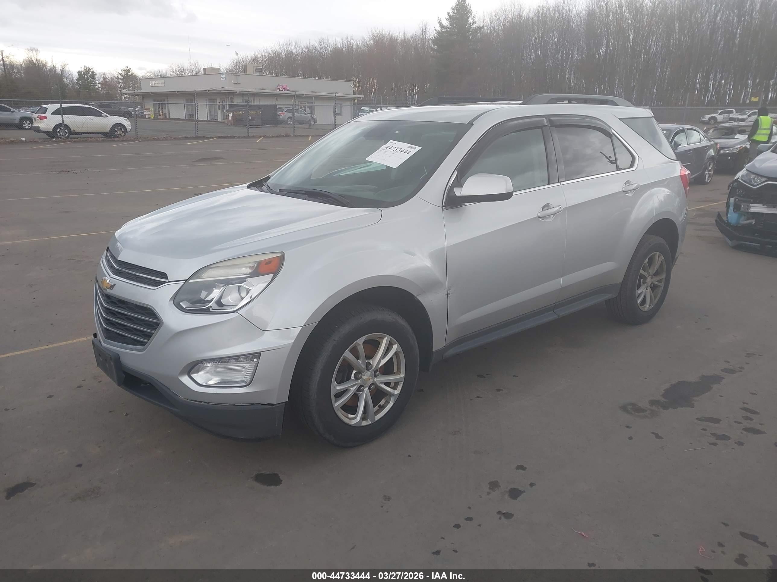 CHEVROLET EQUINOX image 2