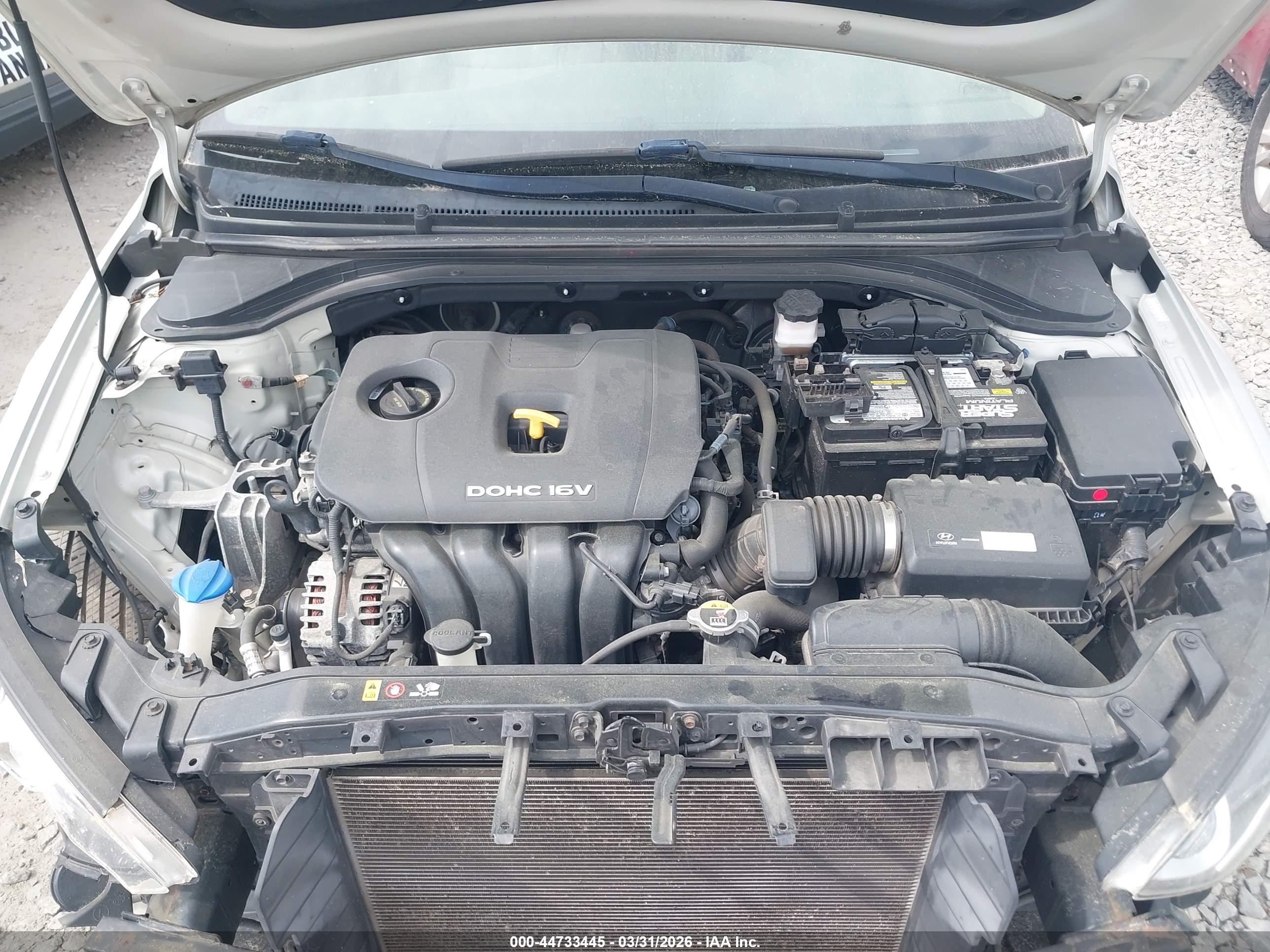 HYUNDAI ELANTRA image 10