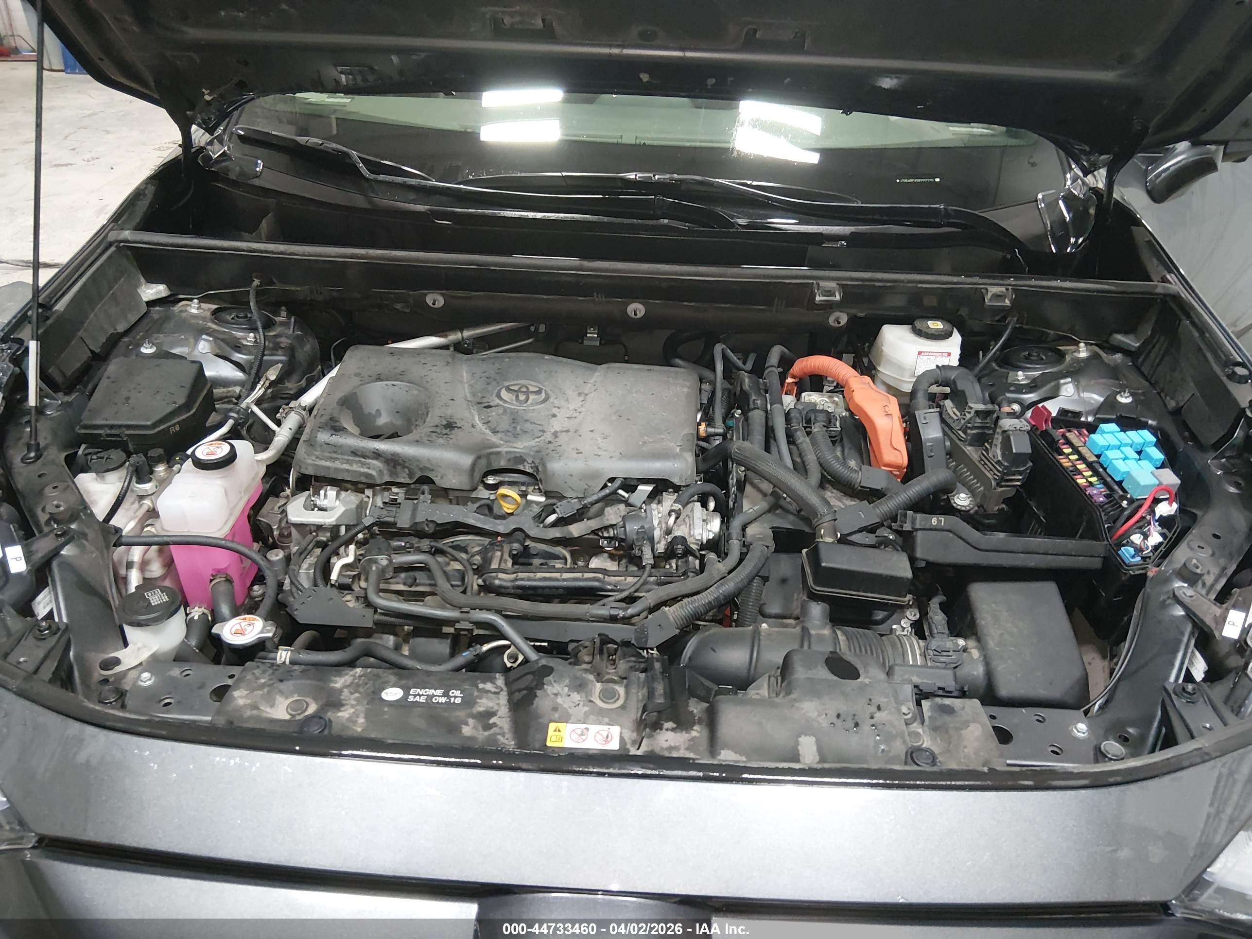 TOYOTA RAV4 image 10