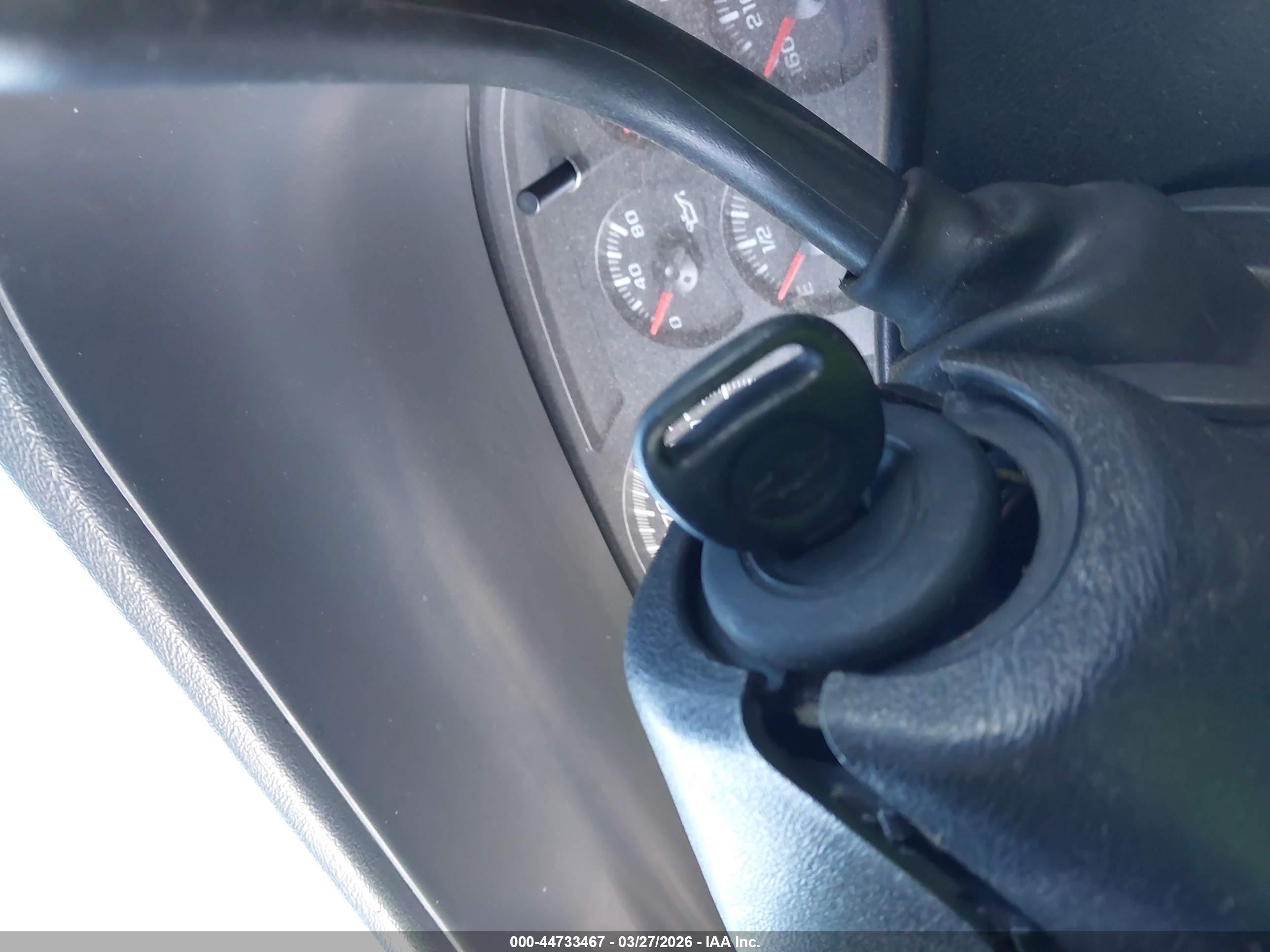 CHEVROLET SILVERADO image 11