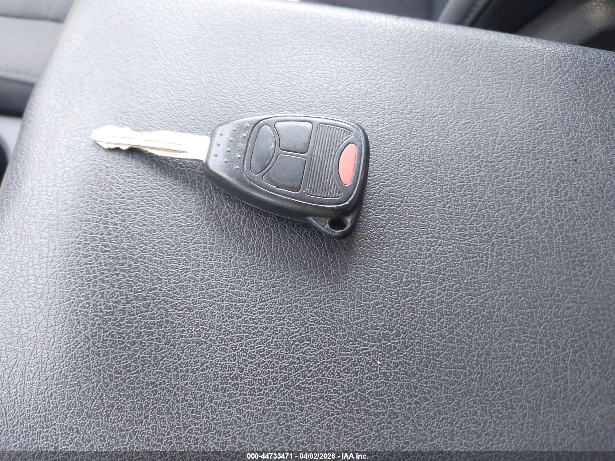 JEEP LIBERTY image 11