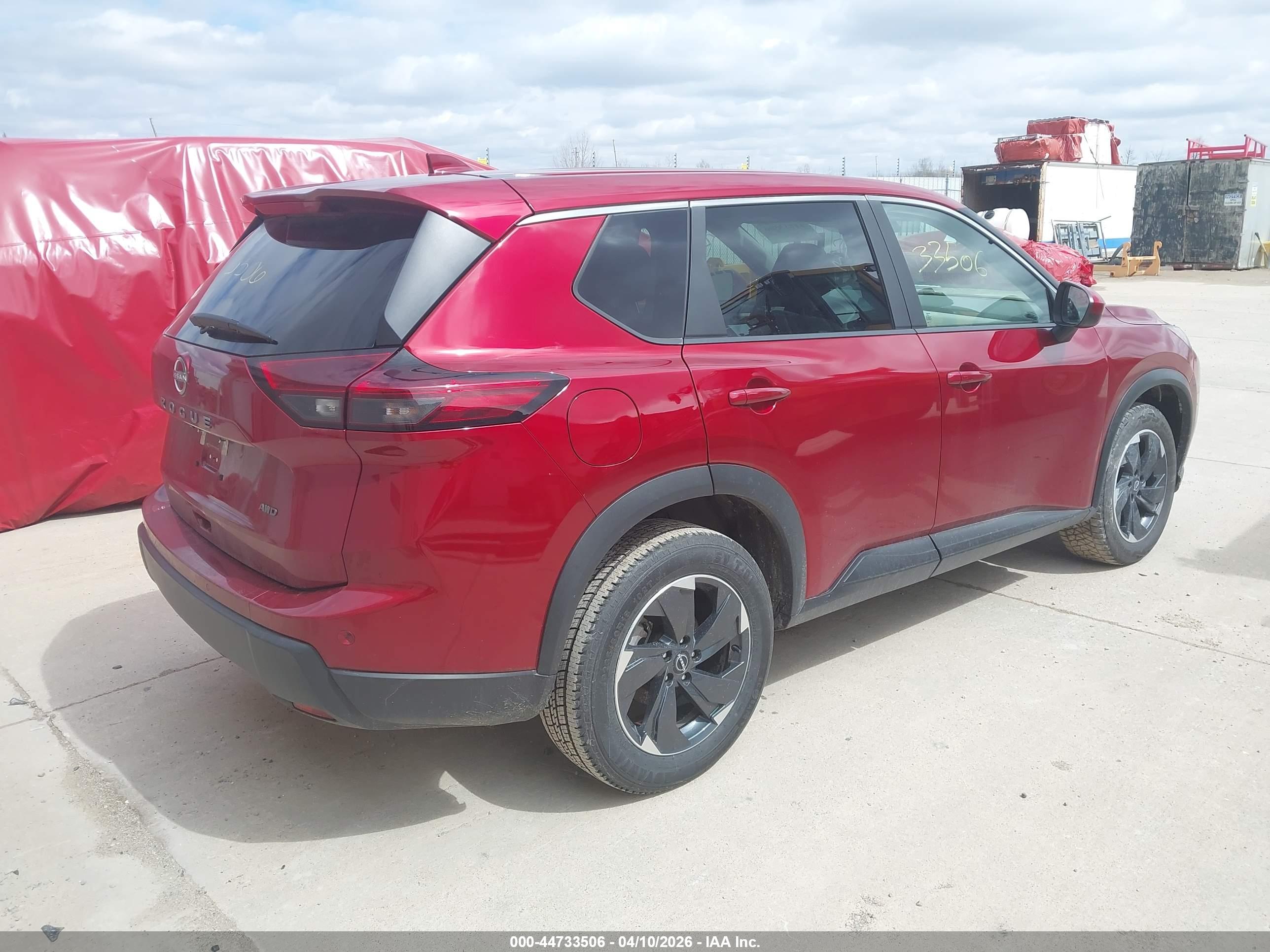 NISSAN ROGUE image 4