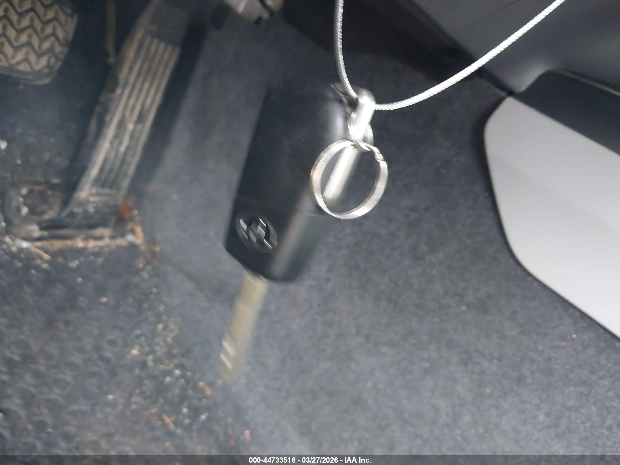 TOYOTA CAMRY image 11