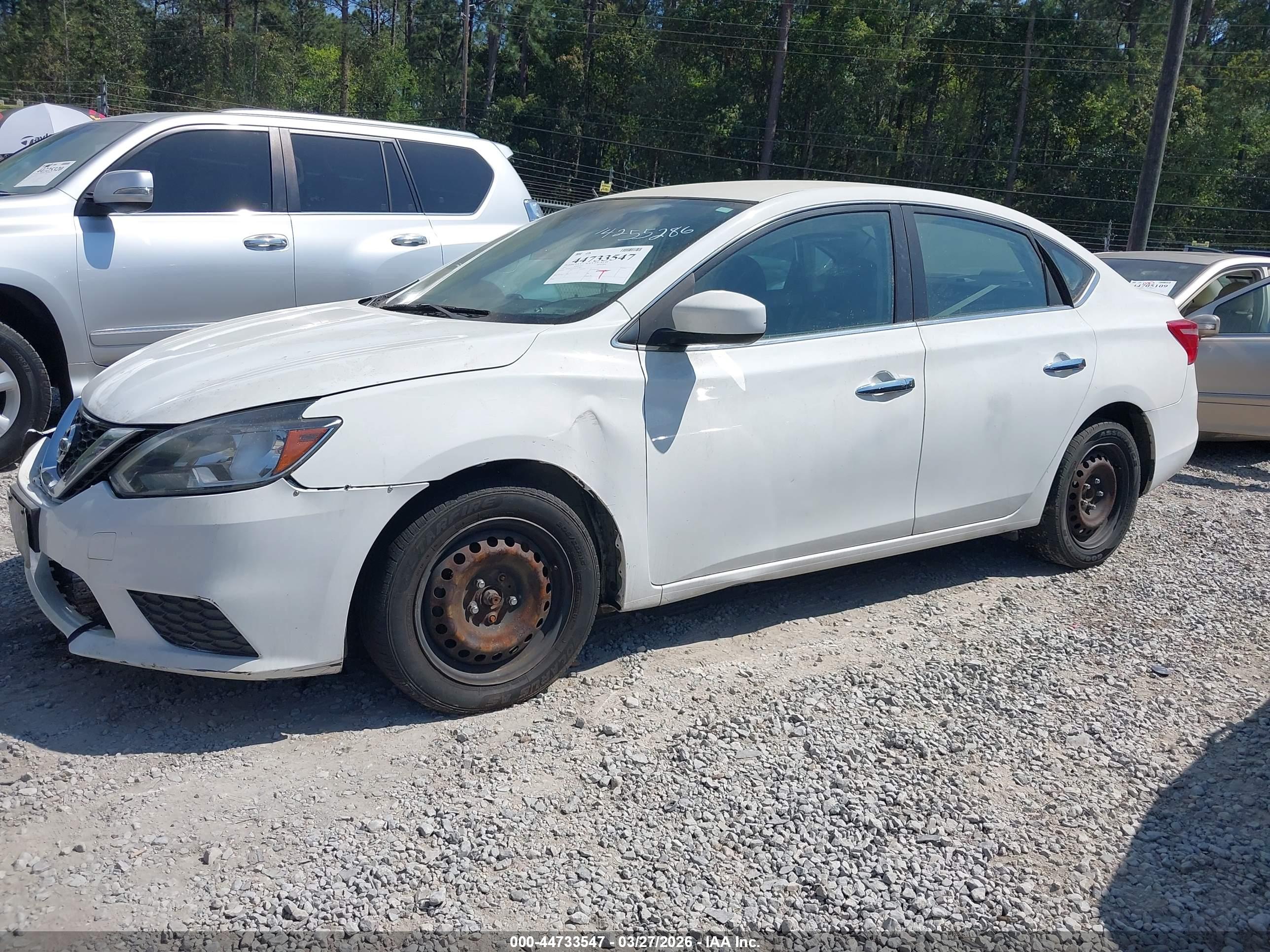 NISSAN SENTRA image 2