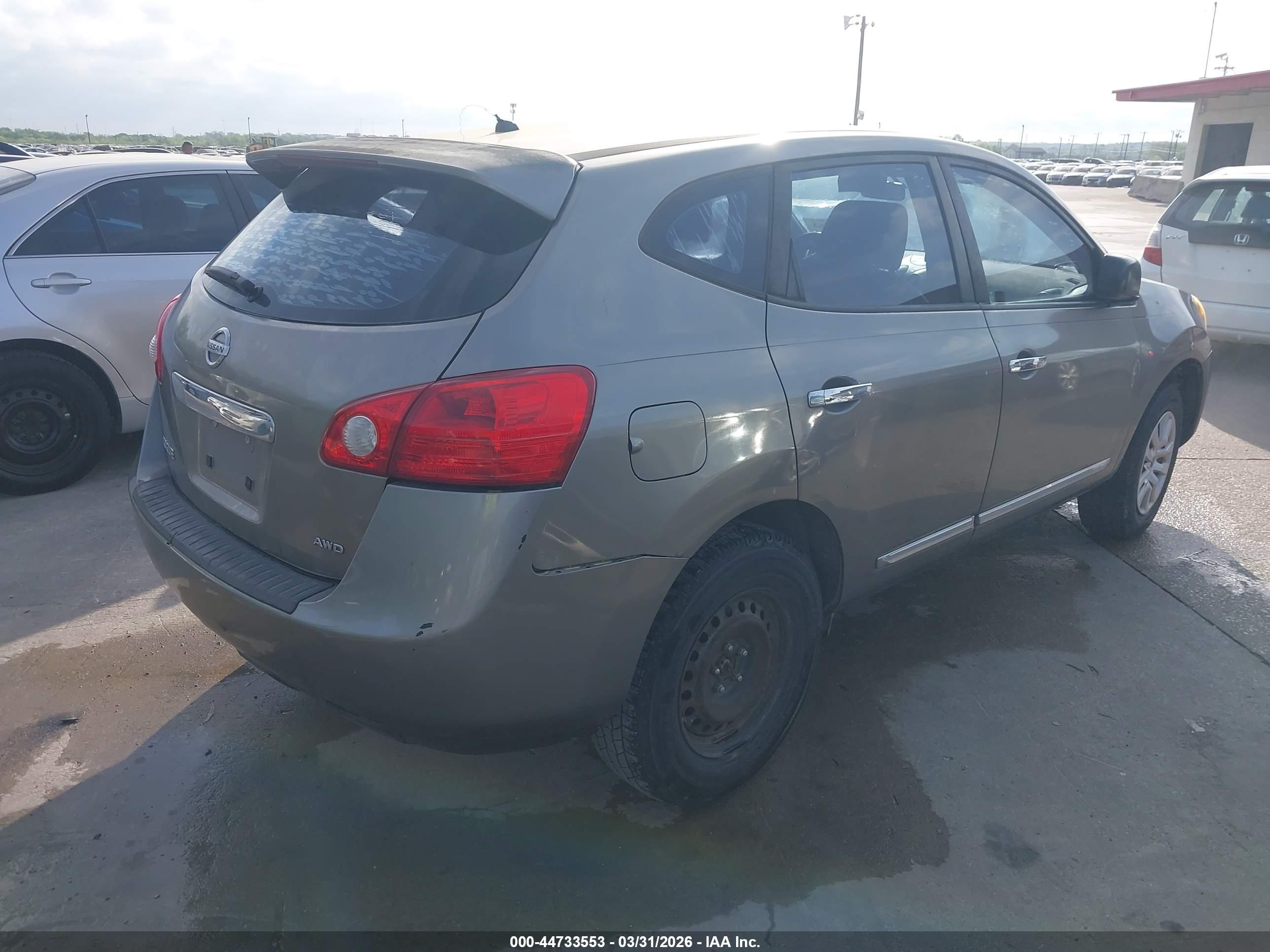 NISSAN ROGUE image 4