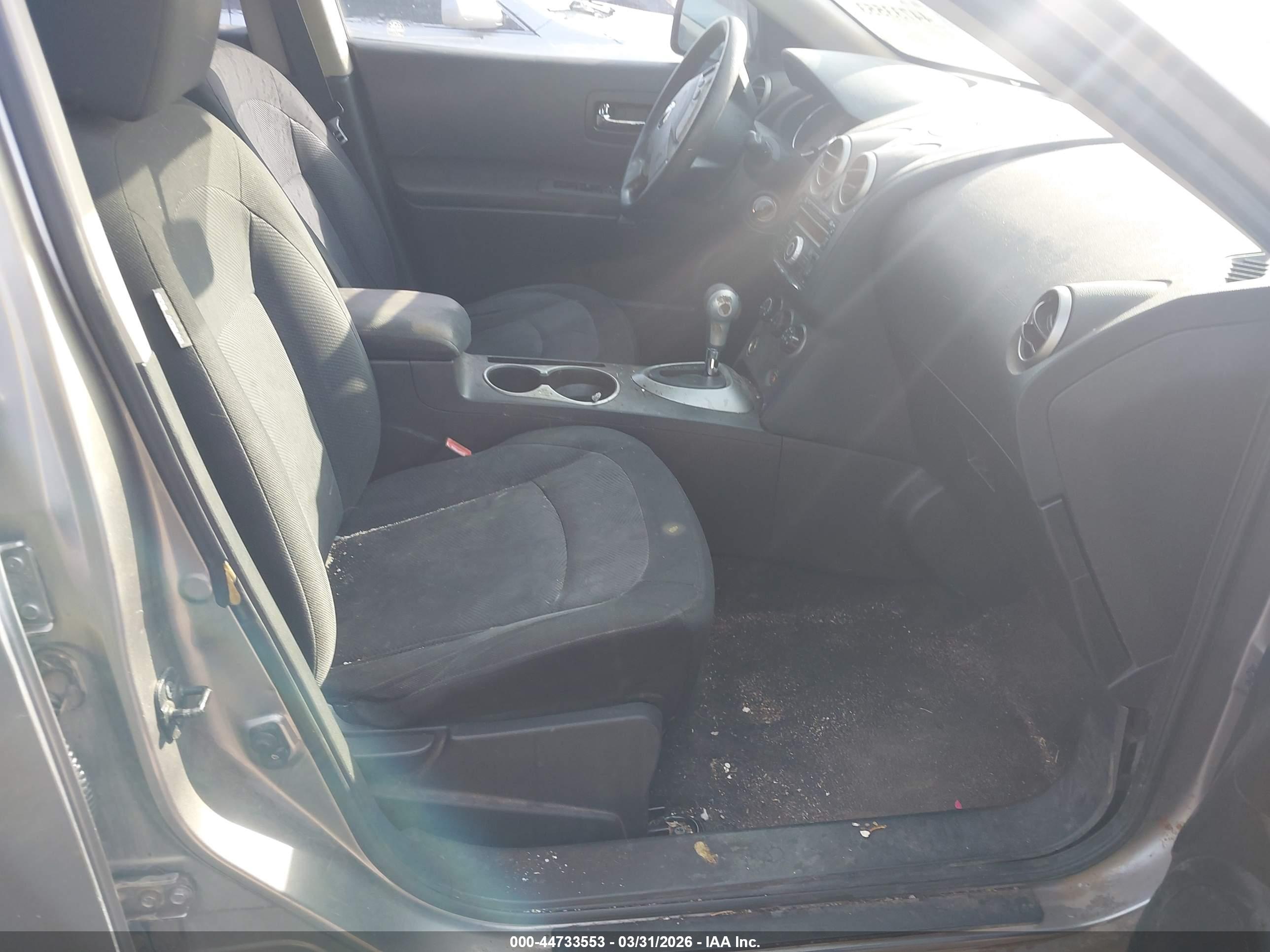 NISSAN ROGUE image 5