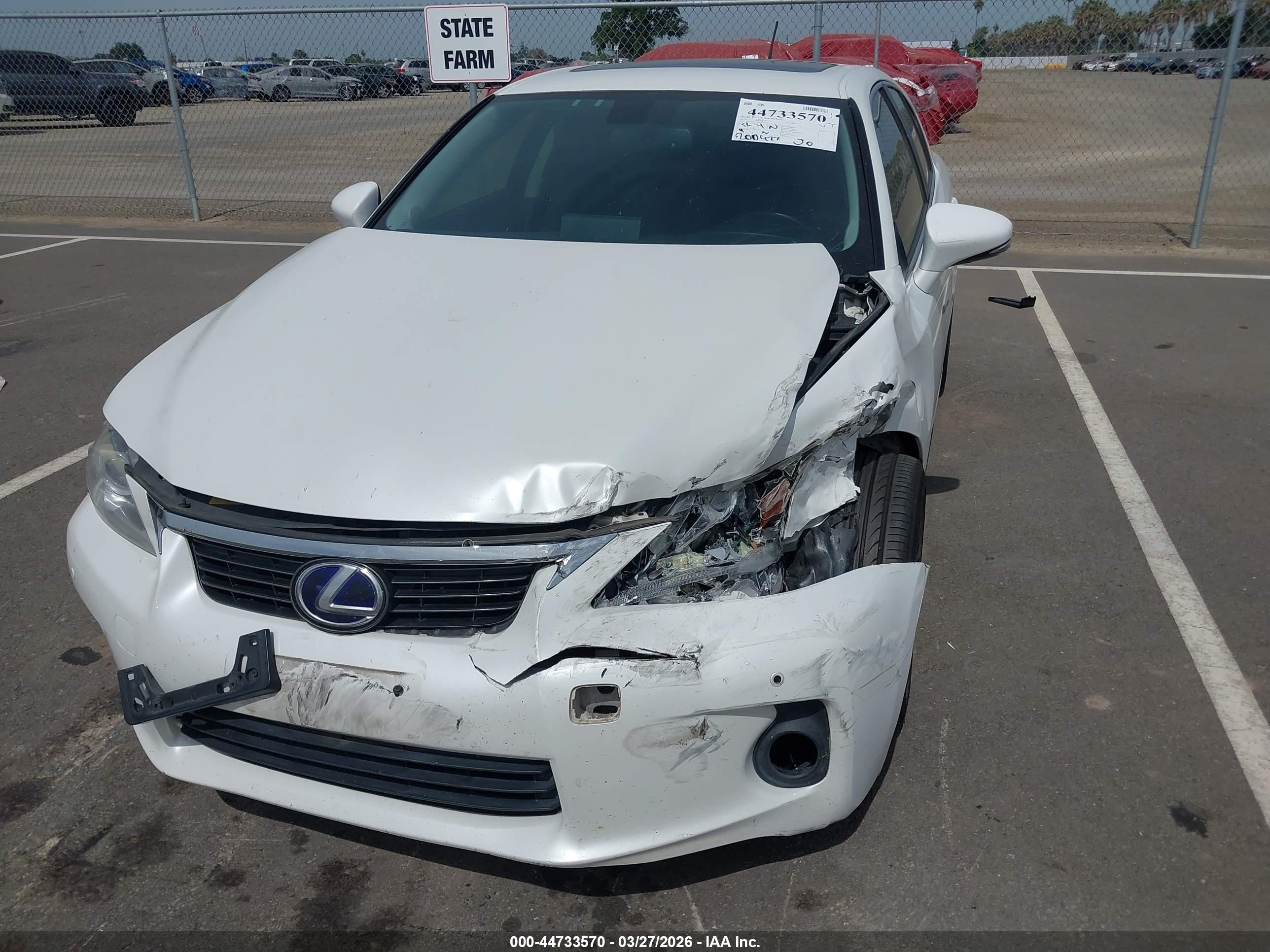 LEXUS CT image 6