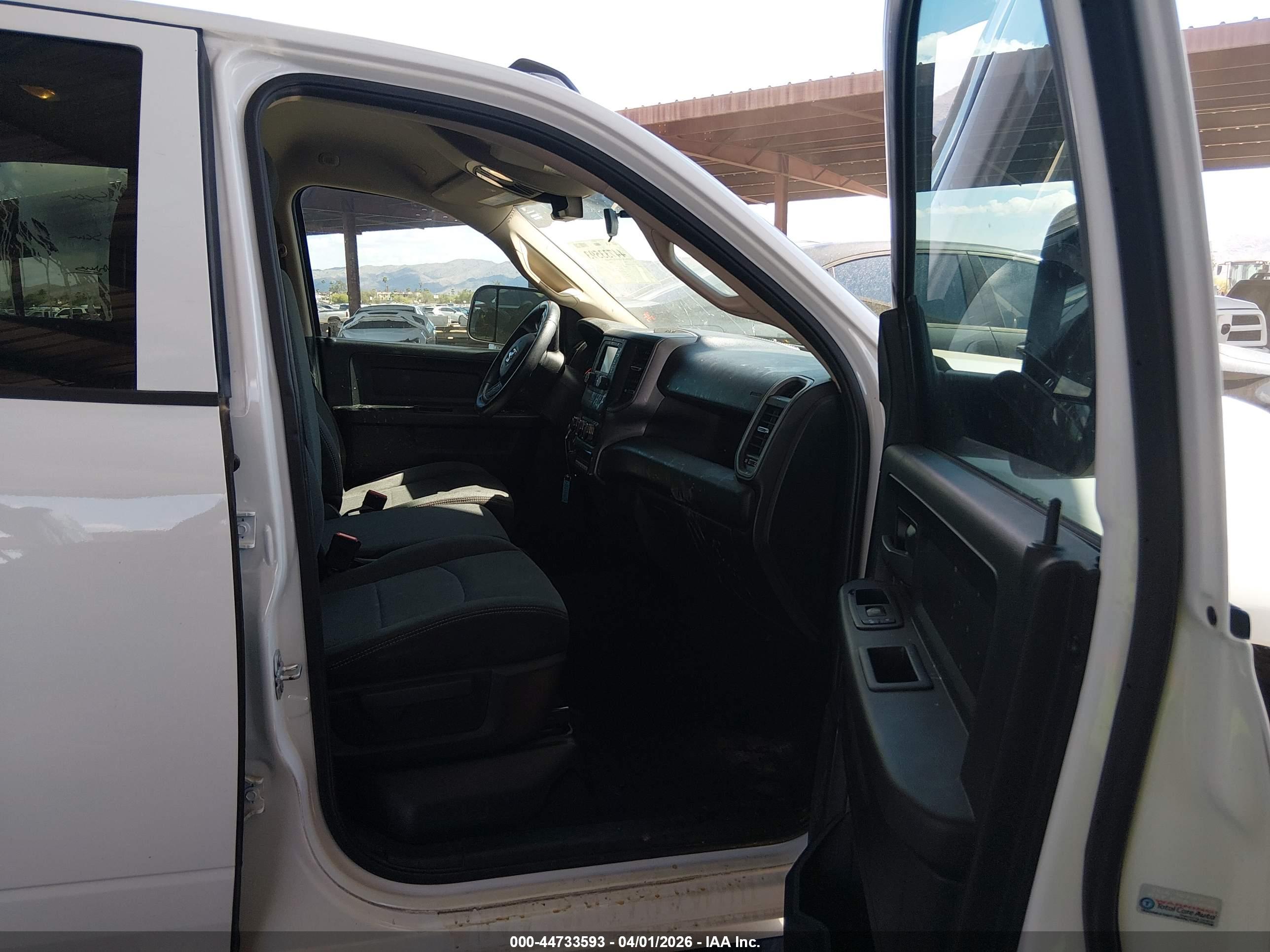 RAM 2500 image 5