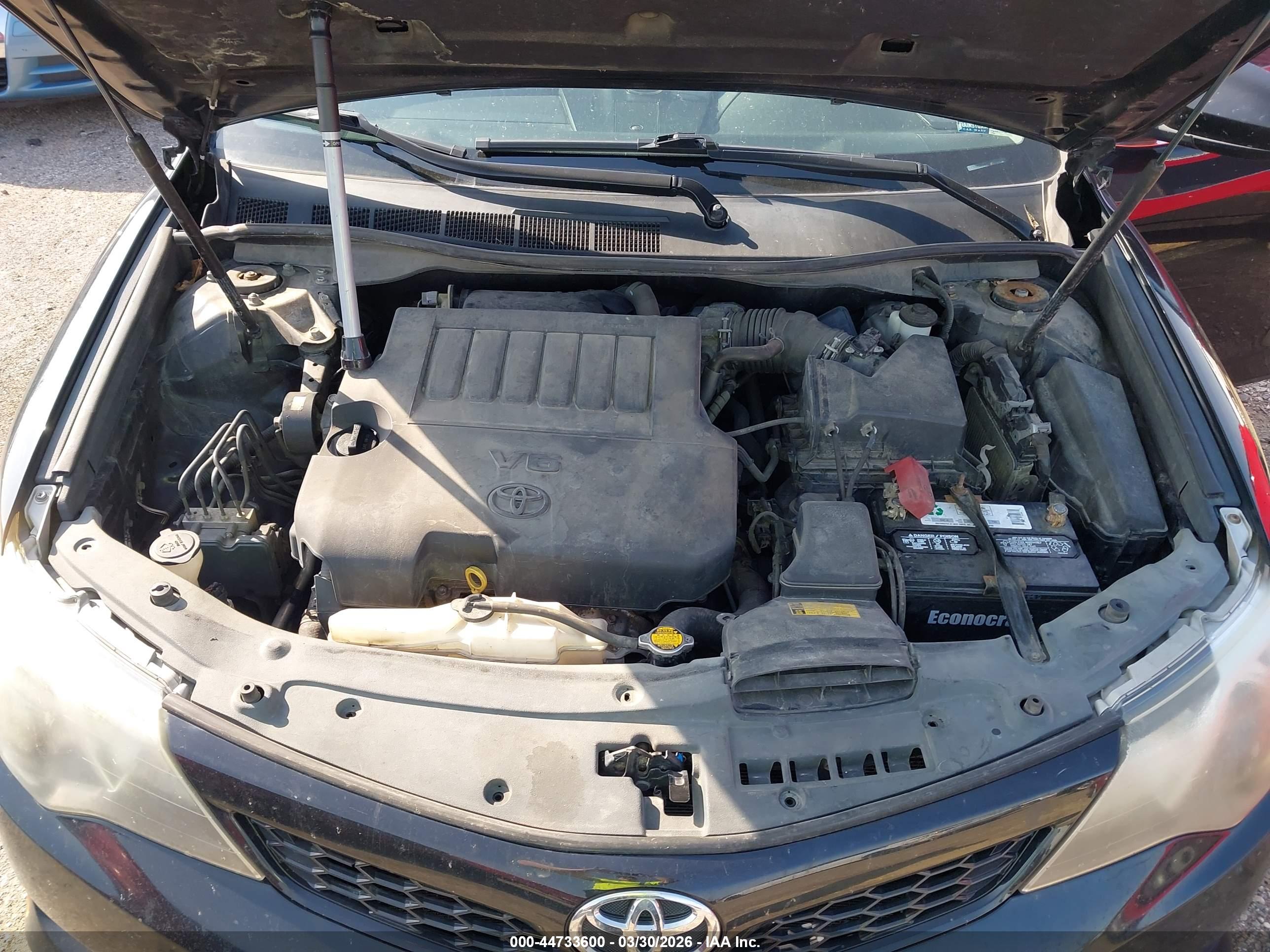 TOYOTA CAMRY image 10