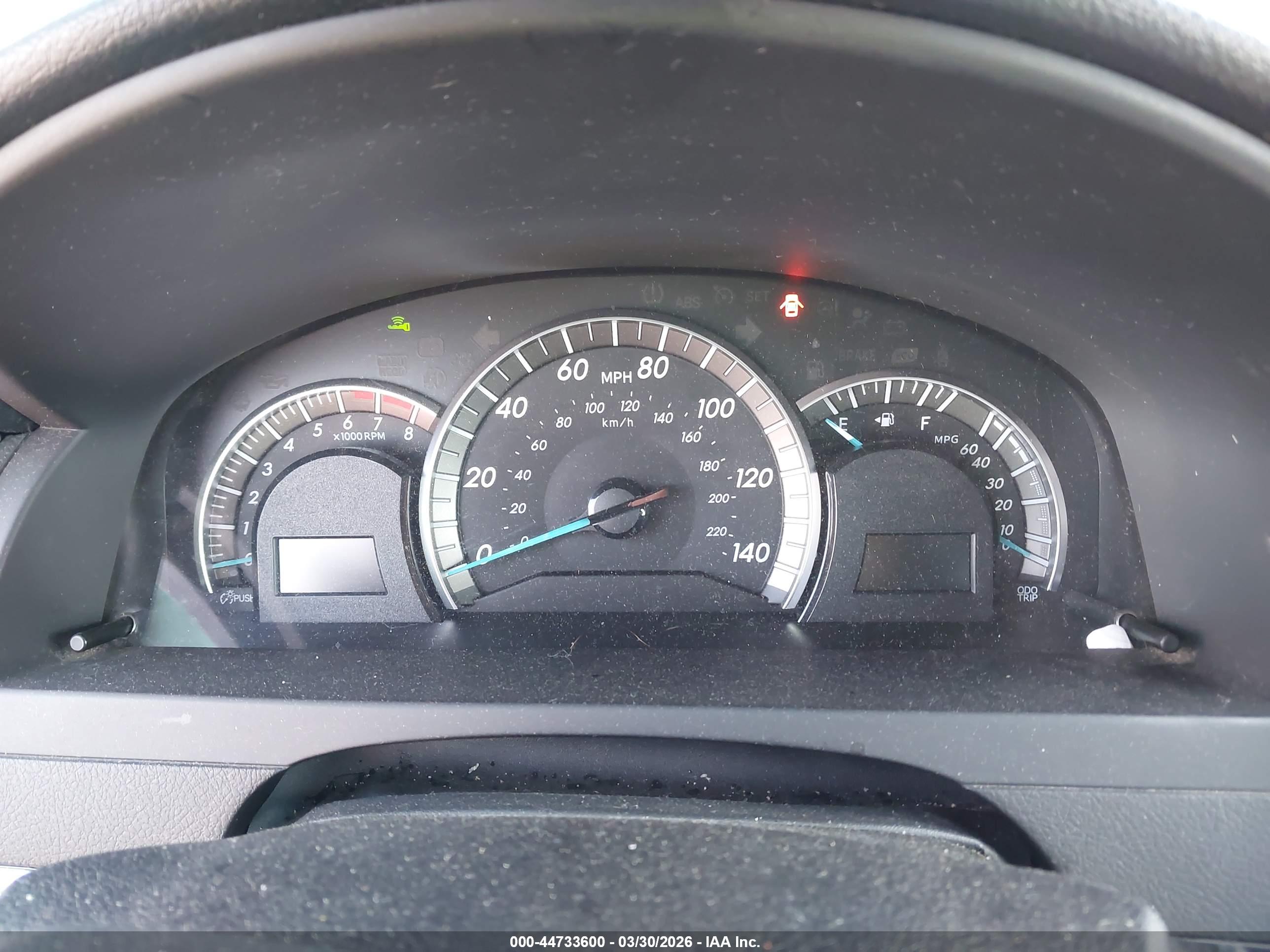 TOYOTA CAMRY image 7