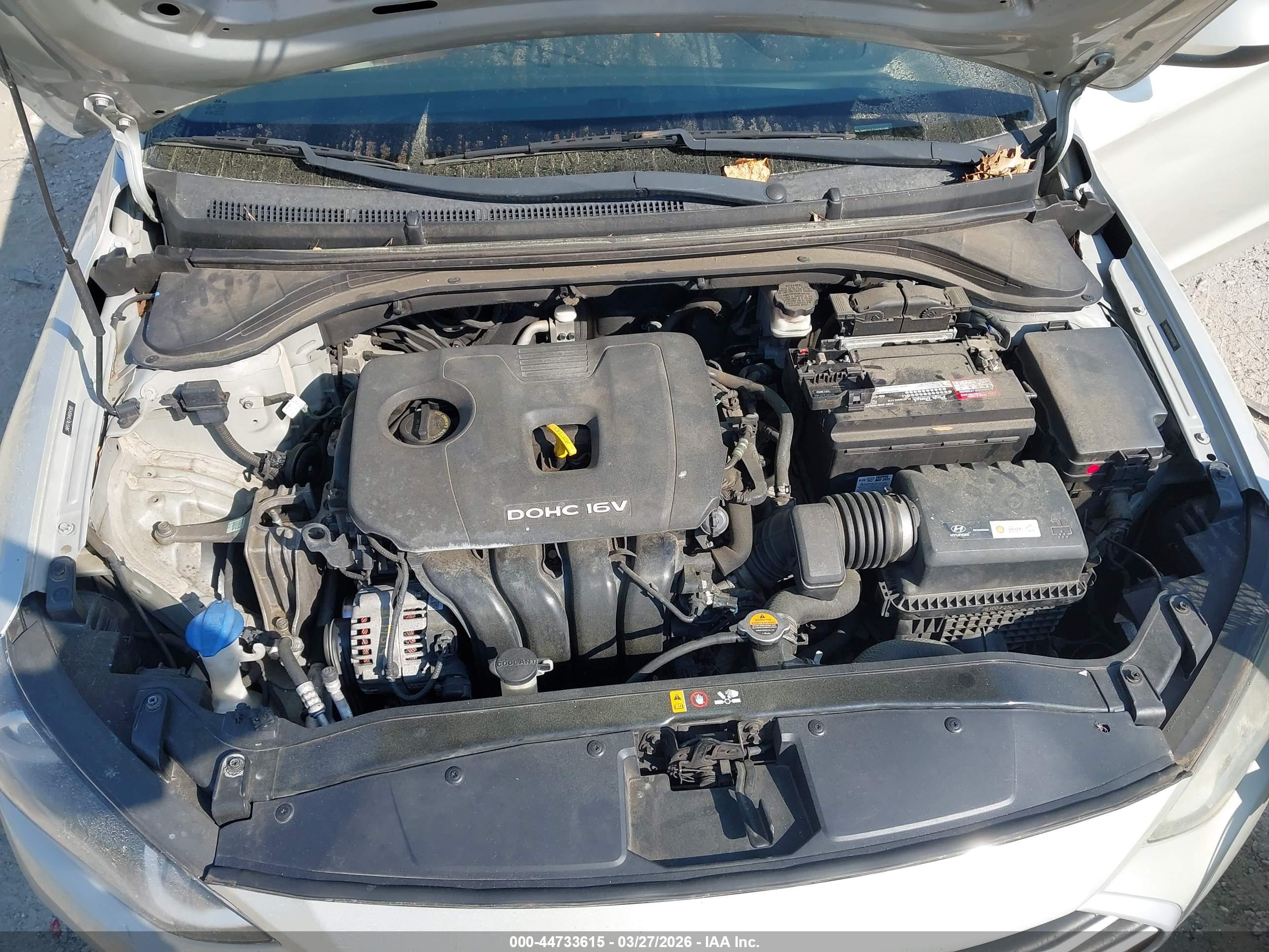 HYUNDAI ELANTRA image 10
