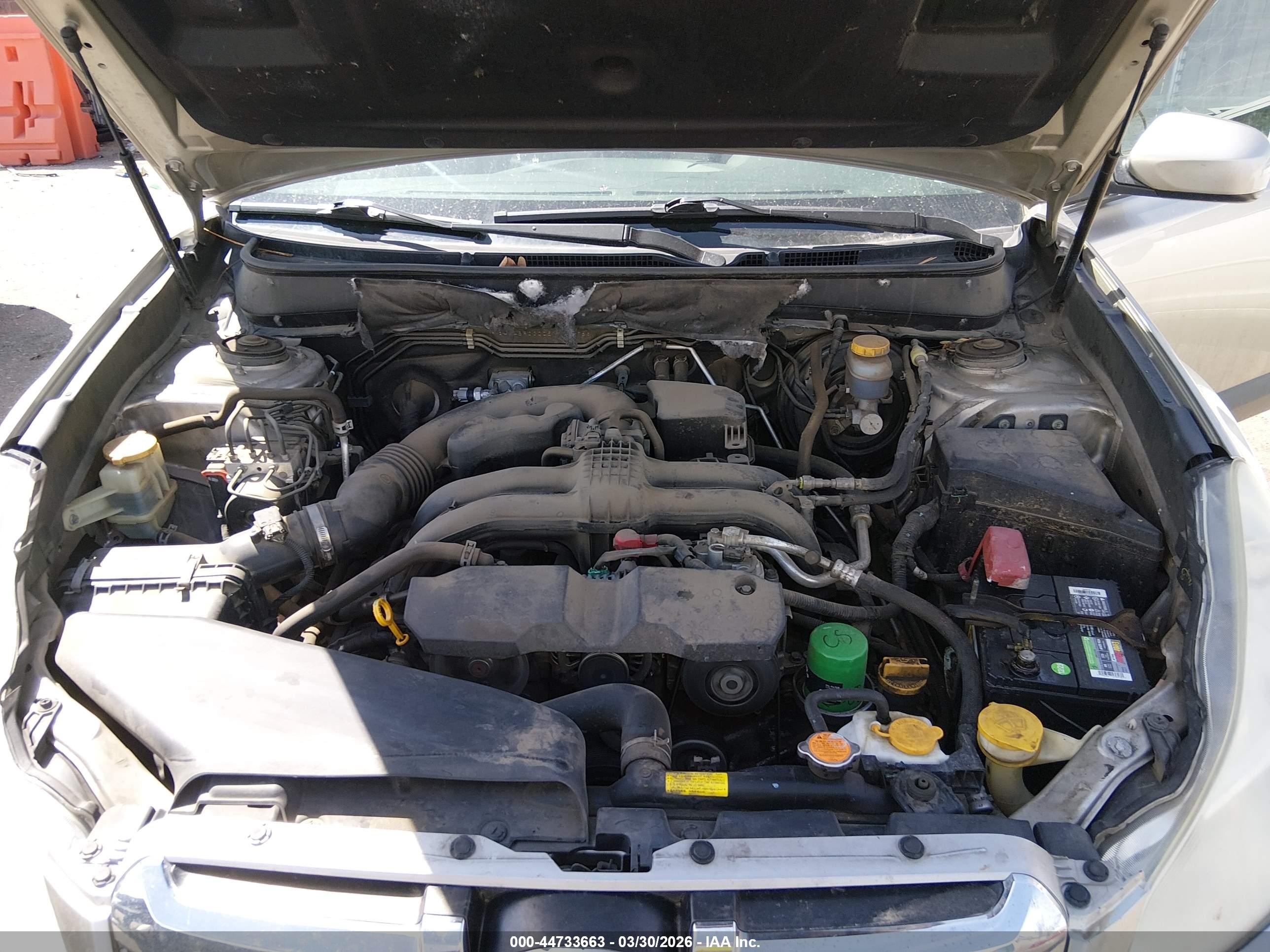 SUBARU OUTBACK image 10