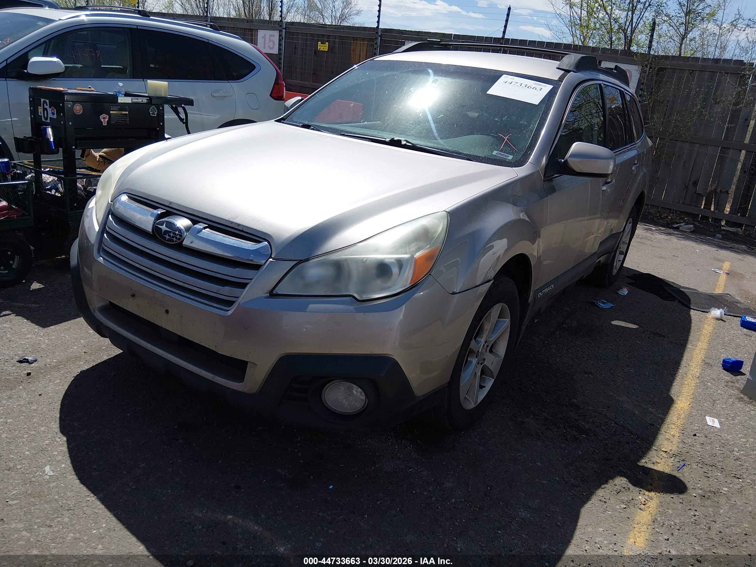 SUBARU OUTBACK image 2