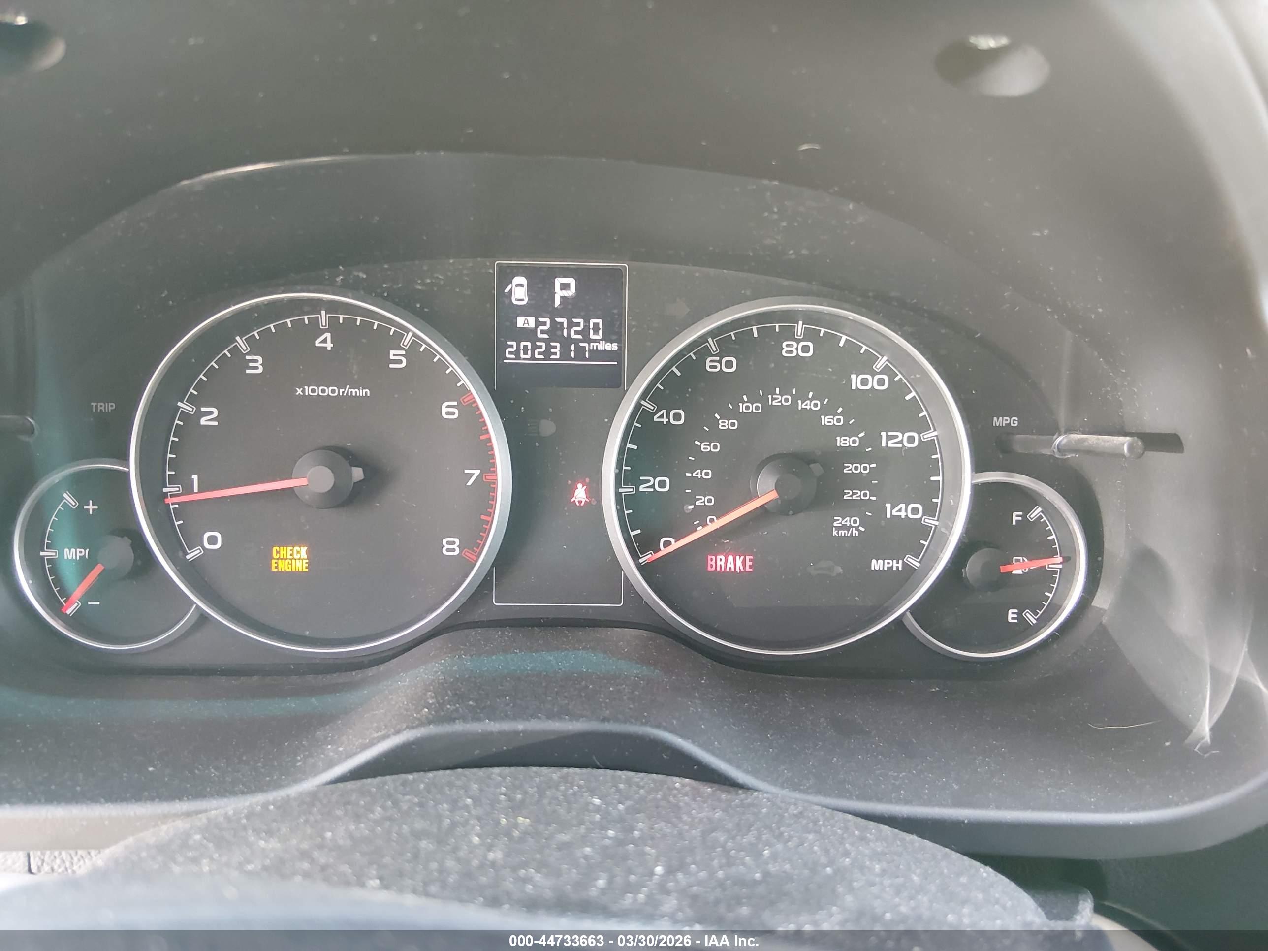 SUBARU OUTBACK image 7